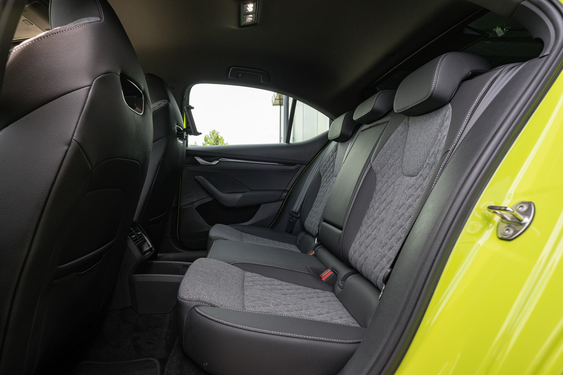 SKODA Octavia Limousine 2.0 TSI DSG SportLine 4x4-image-11