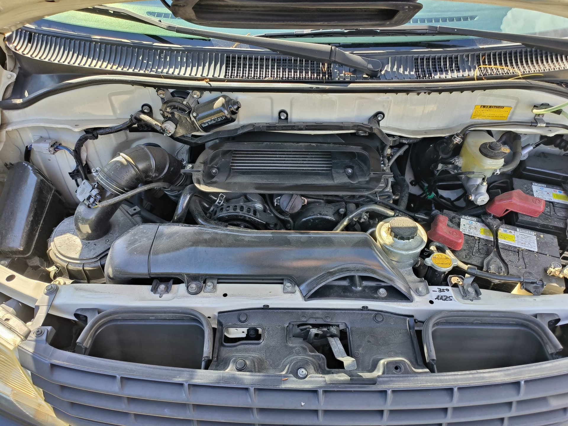 TOYOTA Hiace D-4D Kombi 4WD SWB-image-6