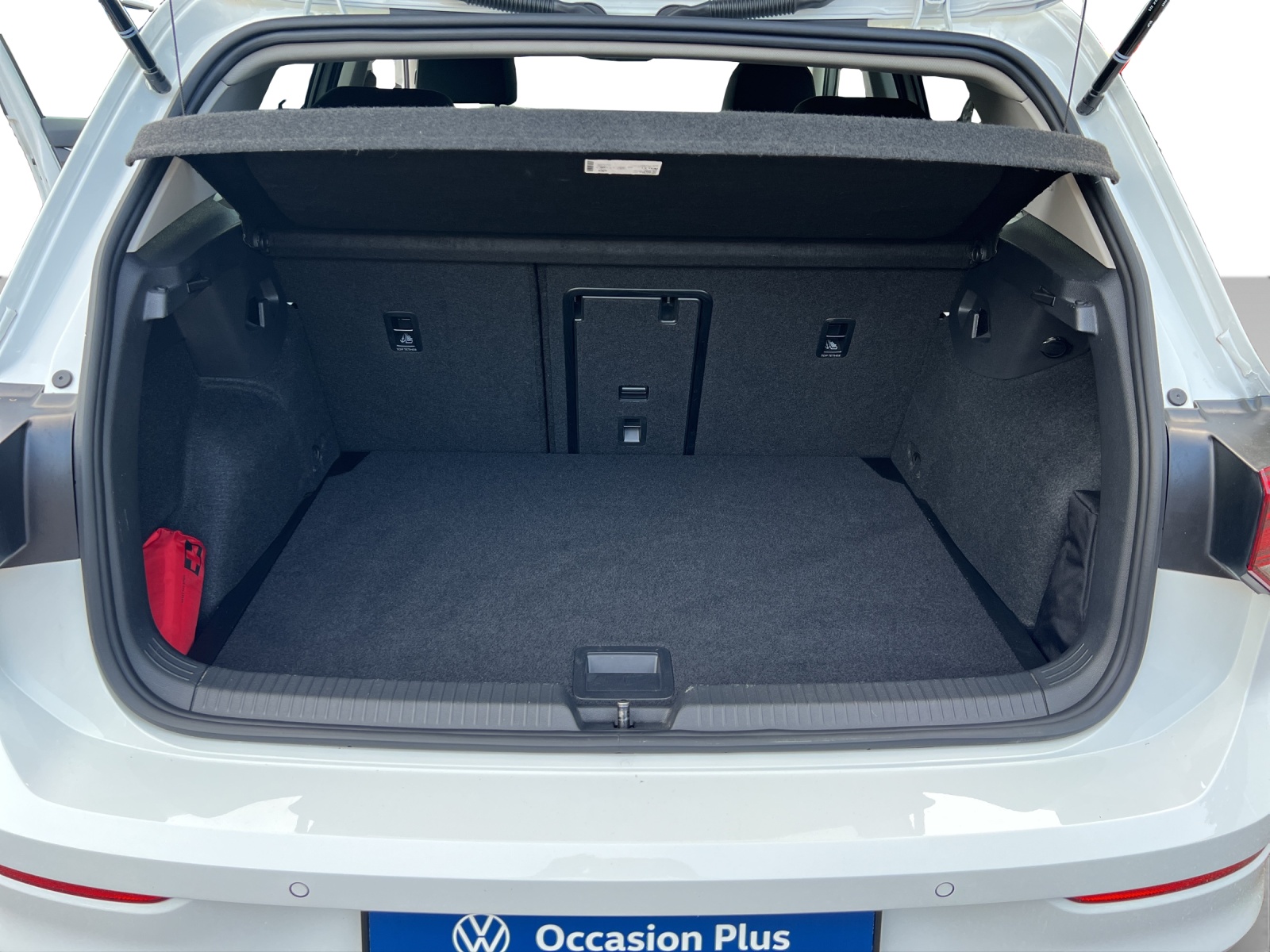 VW Golf 1.0 TSI Life-image-14