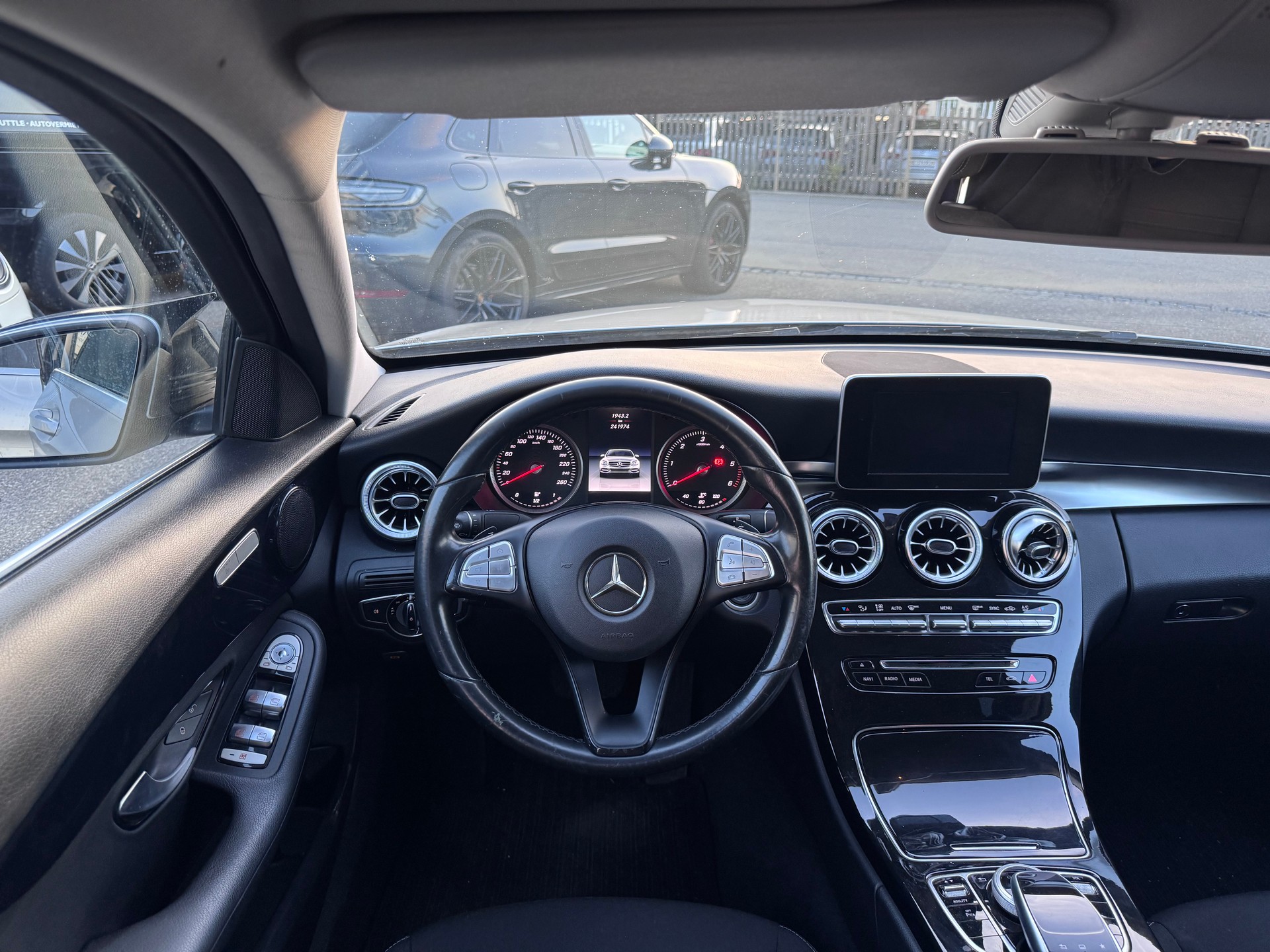 MERCEDES-BENZ C 250 BlueTEC 4Matic 7G-Tronic-image-9