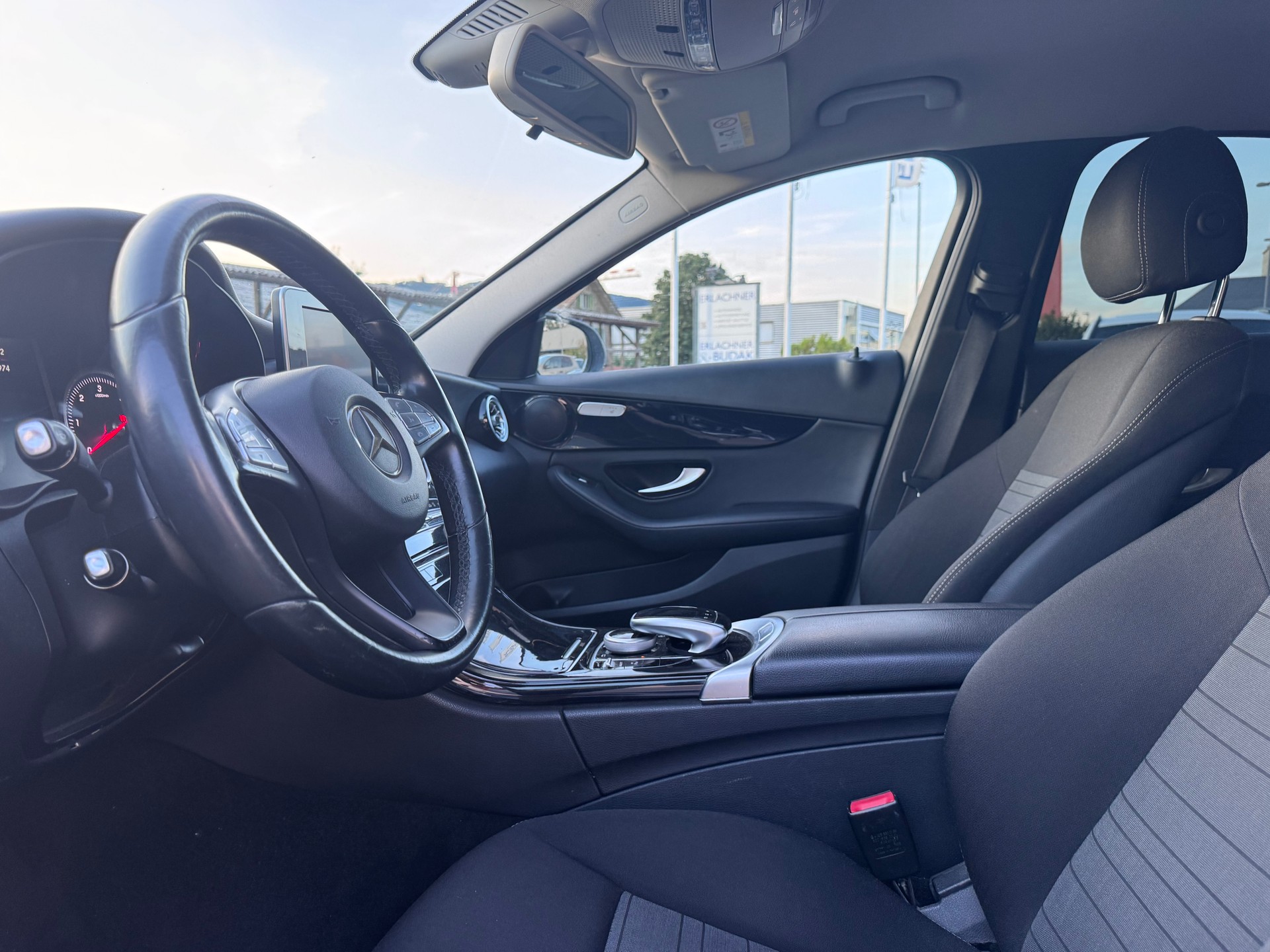 MERCEDES-BENZ C 250 BlueTEC 4Matic 7G-Tronic-image-11