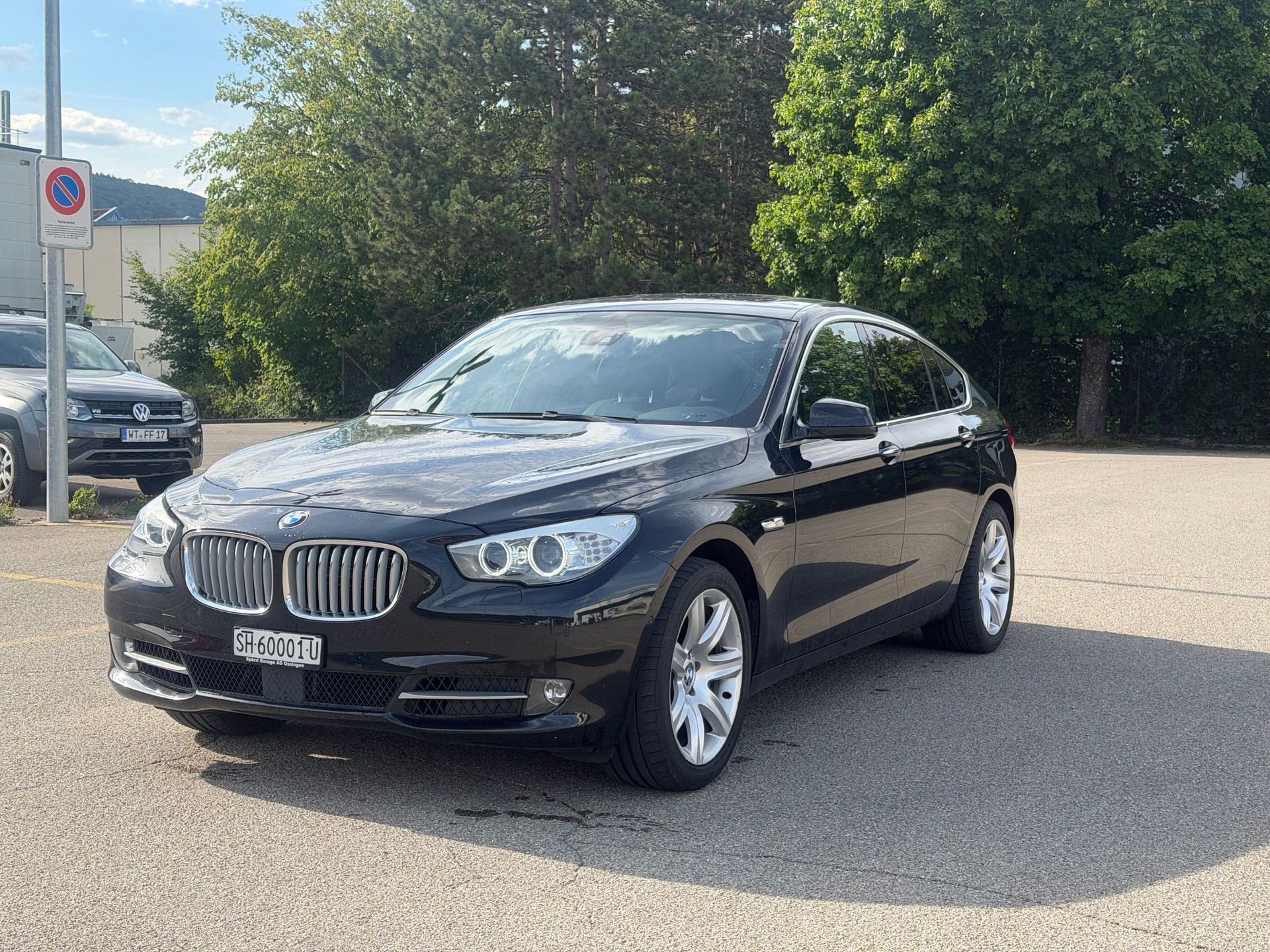 BMW 550i xDrive GT Steptronic-image-0