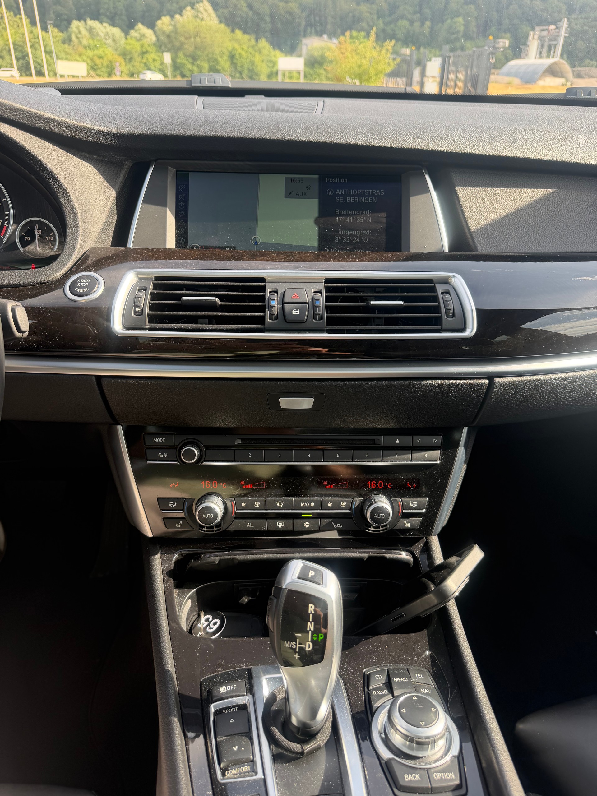 BMW 550i xDrive GT Steptronic-image-12