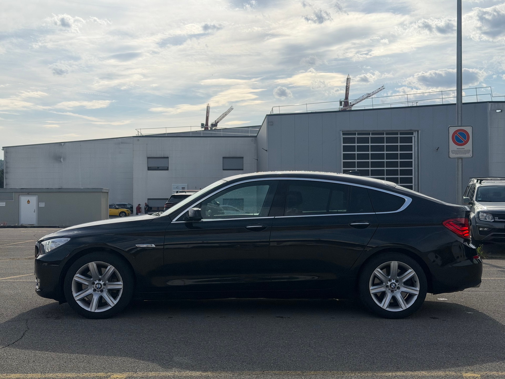 BMW 550i xDrive GT Steptronic-image-7