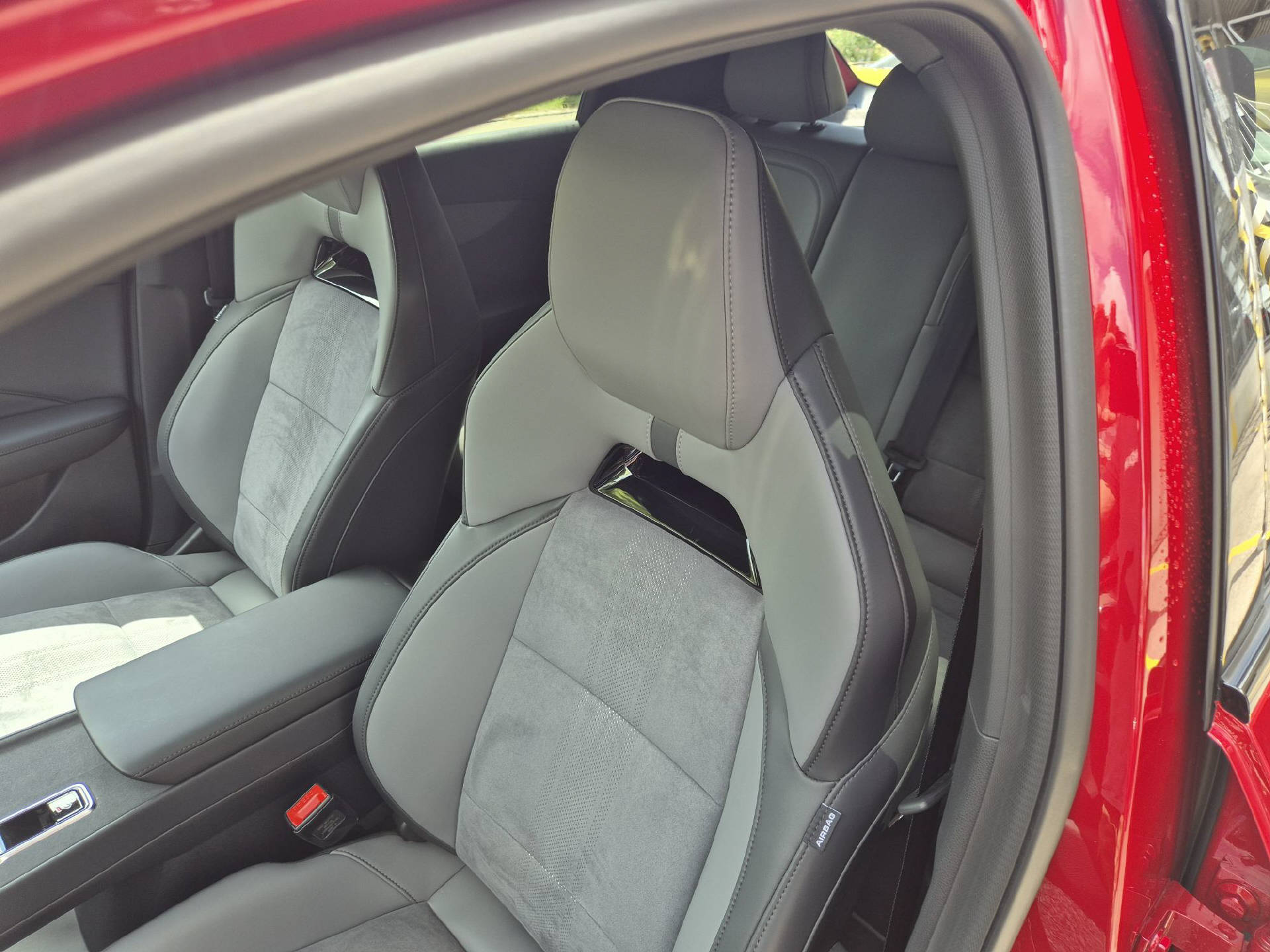 MG 4 64kWh Xpower 4WD Facelift 2026-image-12