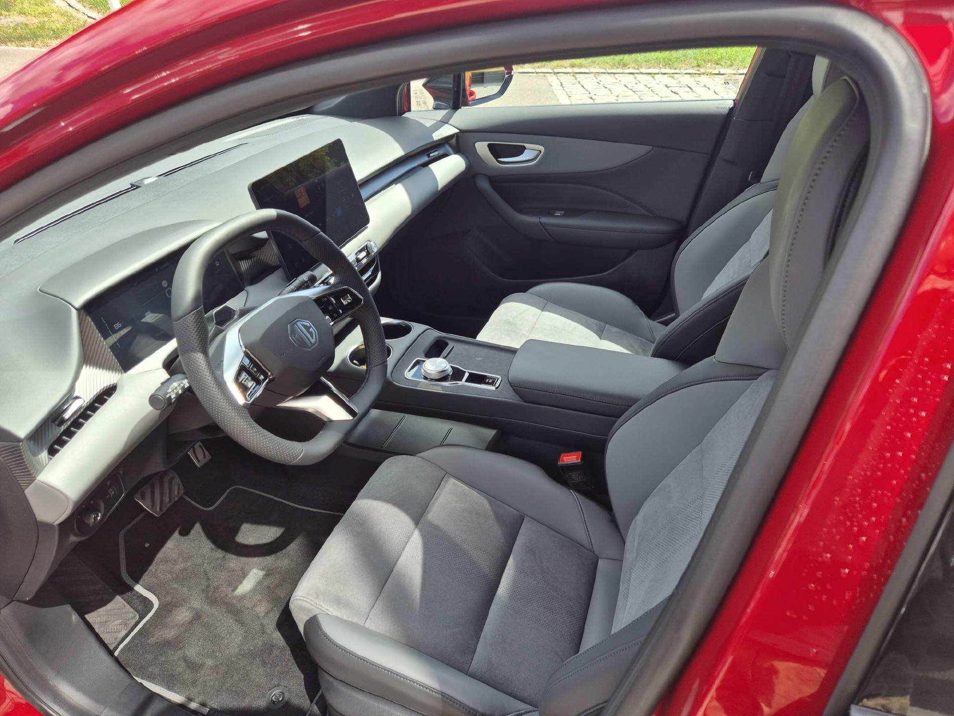 MG 4 64kWh Xpower 4WD Facelift 2026-image-8