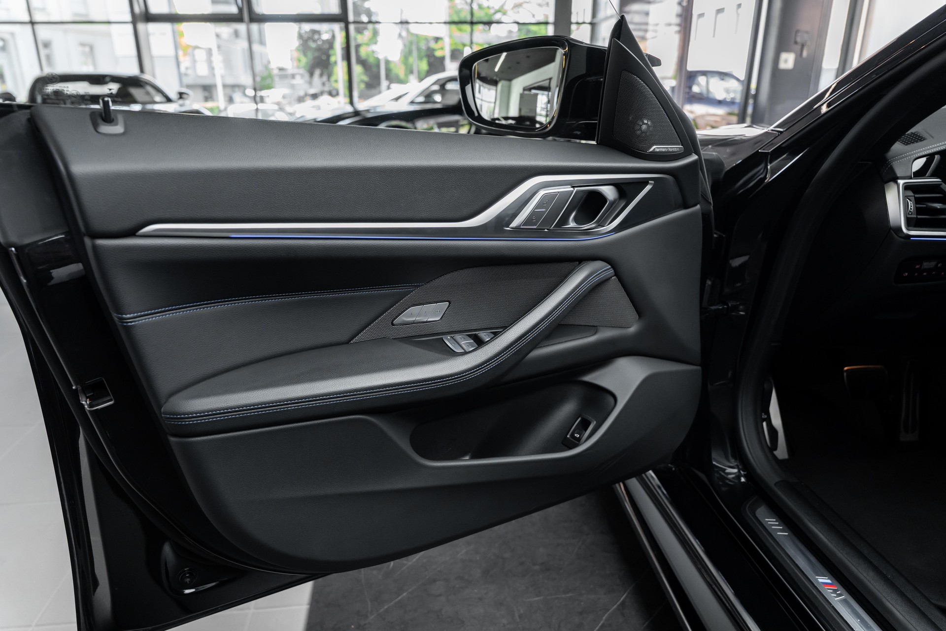 BMW M440i xDrive 48V Gran Coupé M Sport PRO Steptronic-image-22