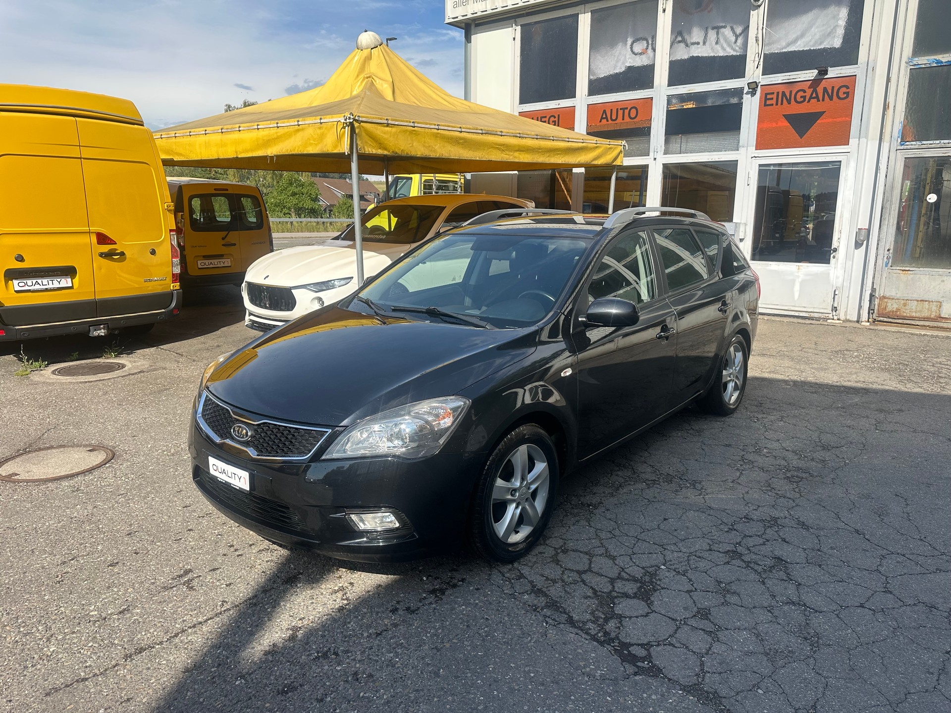 KIA Cee'd 1.4 16V _seven-image-1