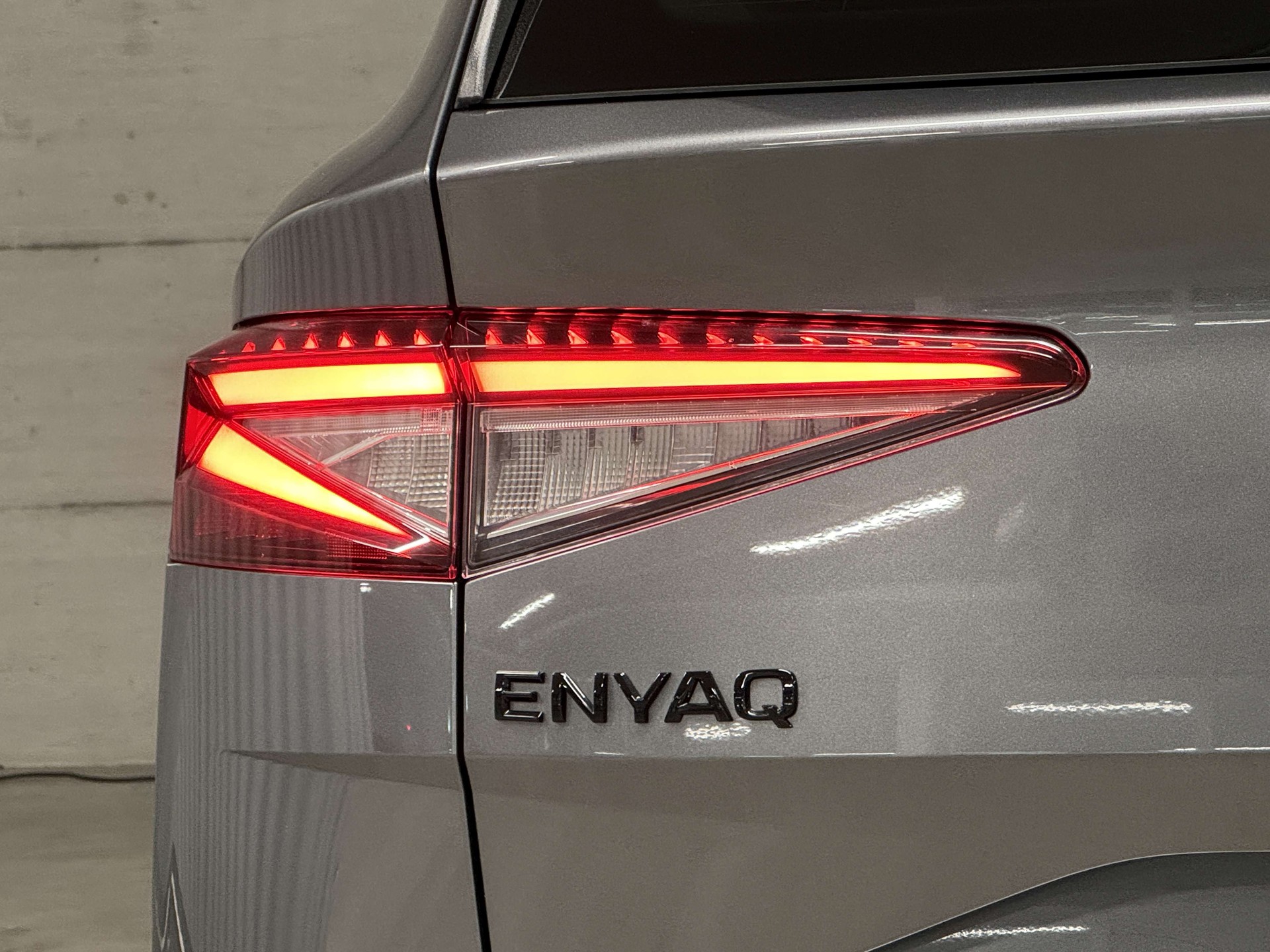 SKODA Enyaq iV 80x SportLine-image-4