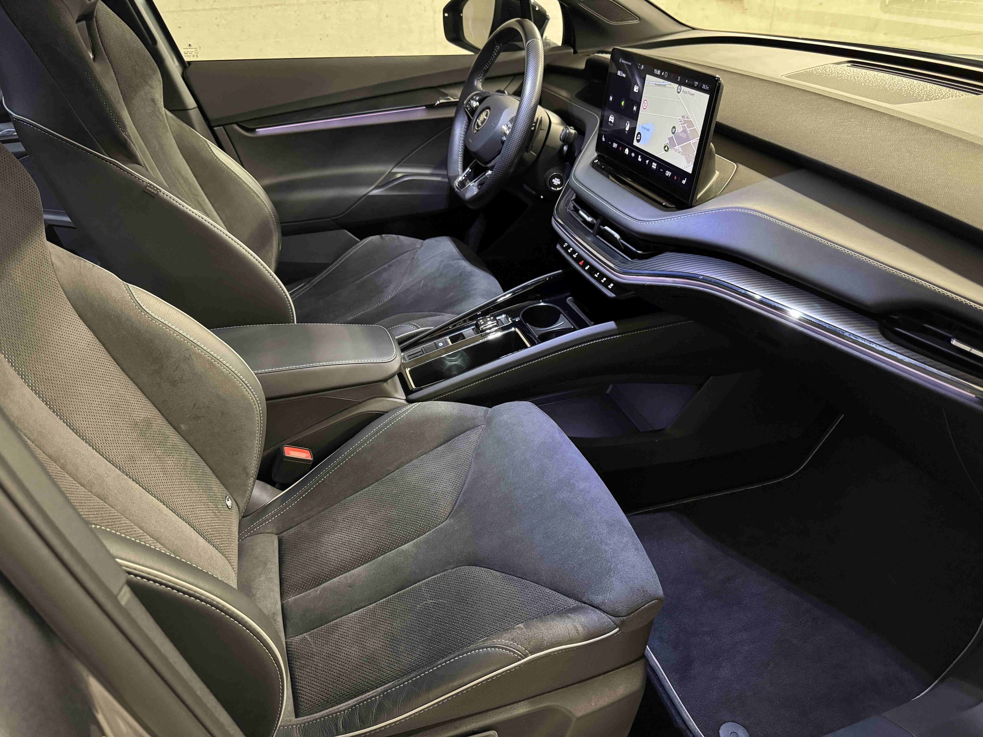 SKODA Enyaq iV 80x SportLine-image-11