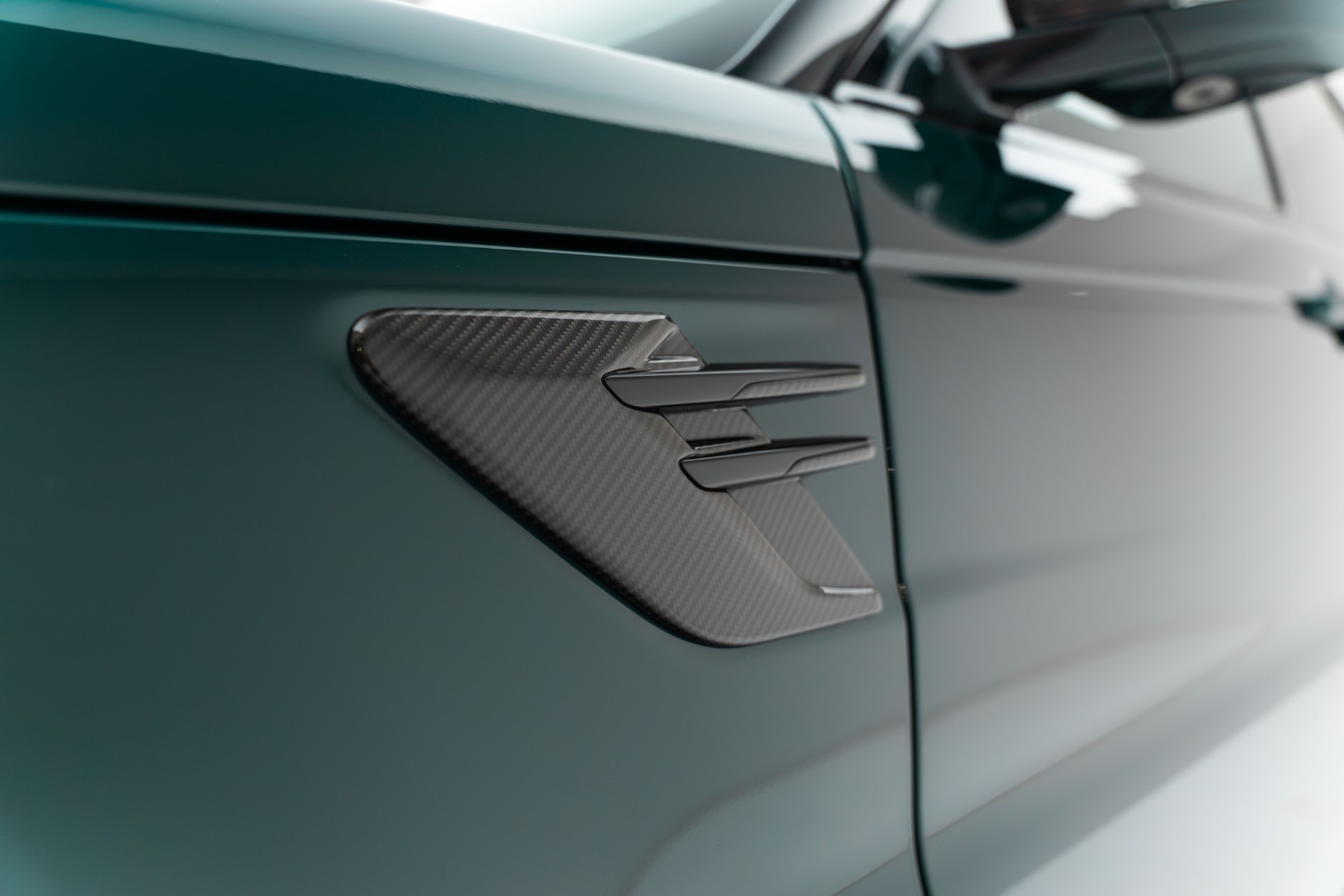LAND ROVER Range Rover Sport 575 5.0 V8 S/C SVR Carbon Automatic-image-10