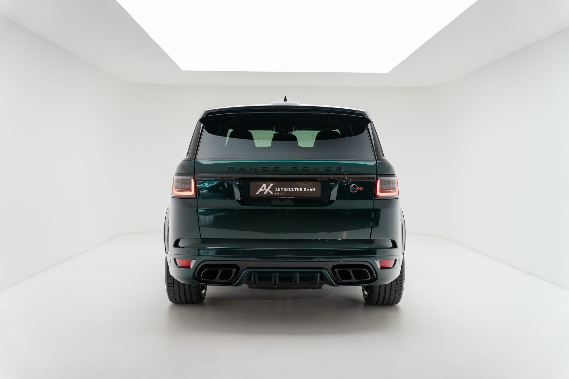 LAND ROVER Range Rover Sport 575 5.0 V8 S/C SVR Carbon Automatic-image-11