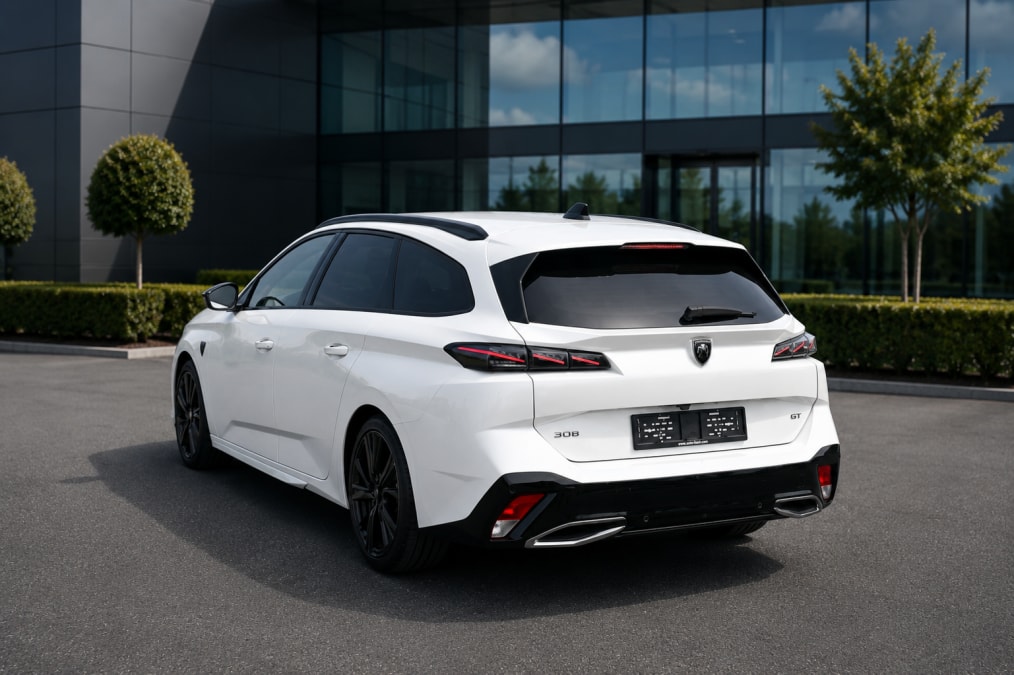 PEUGEOT 308 SW 1.2 Pure Tech GT Pack EAT8-image-3