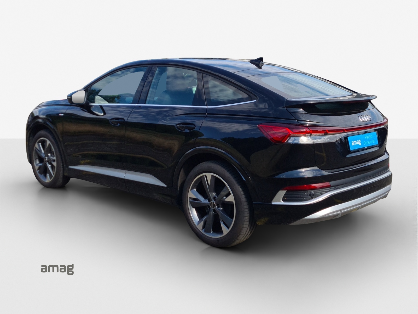 AUDI Q4 Sportback e-tron 50 quattro-showroom-element-2
