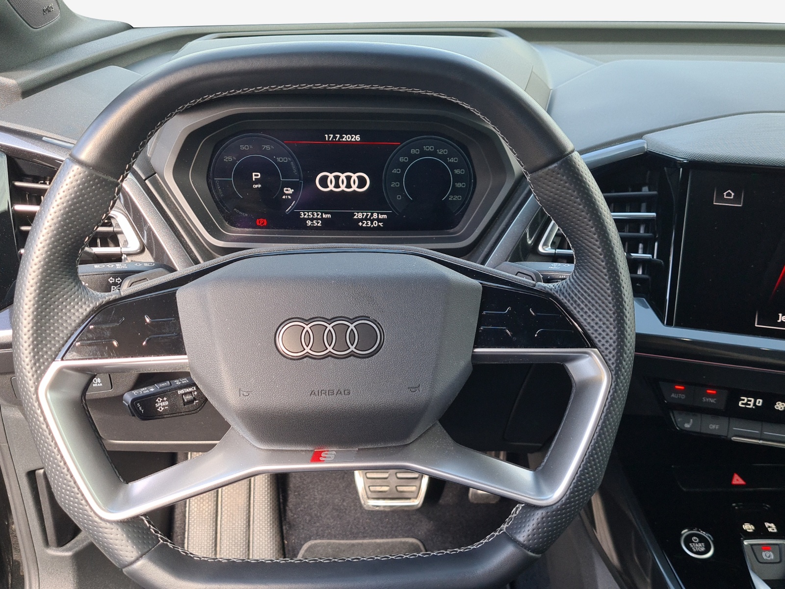 AUDI Q4 Sportback e-tron 50 quattro-image-9