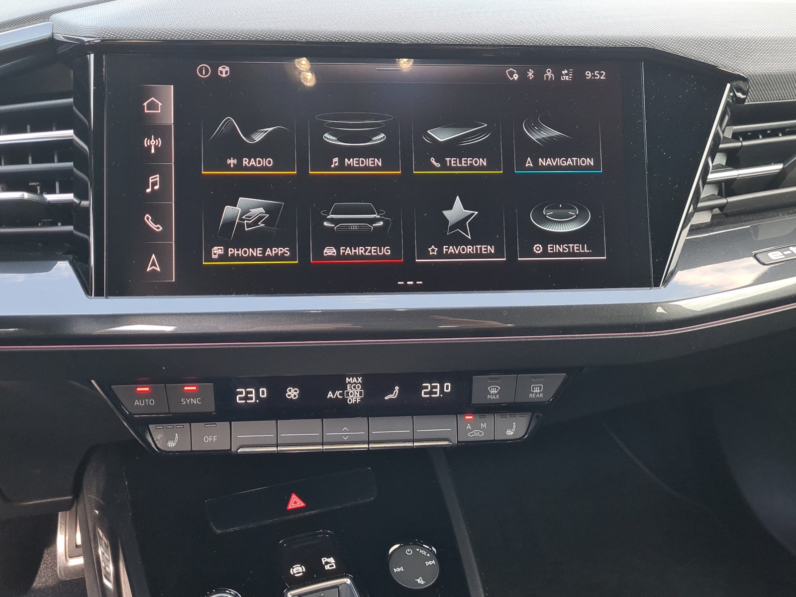 AUDI Q4 Sportback e-tron 50 quattro-image-10