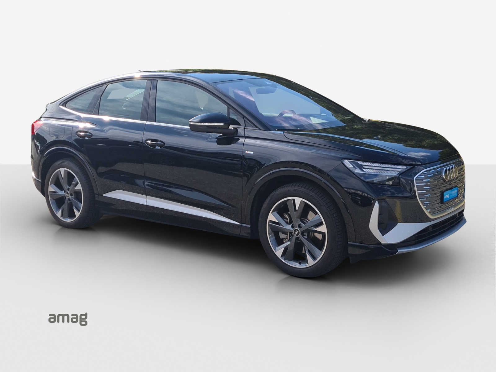 AUDI Q4 Sportback e-tron 50 quattro-image-5