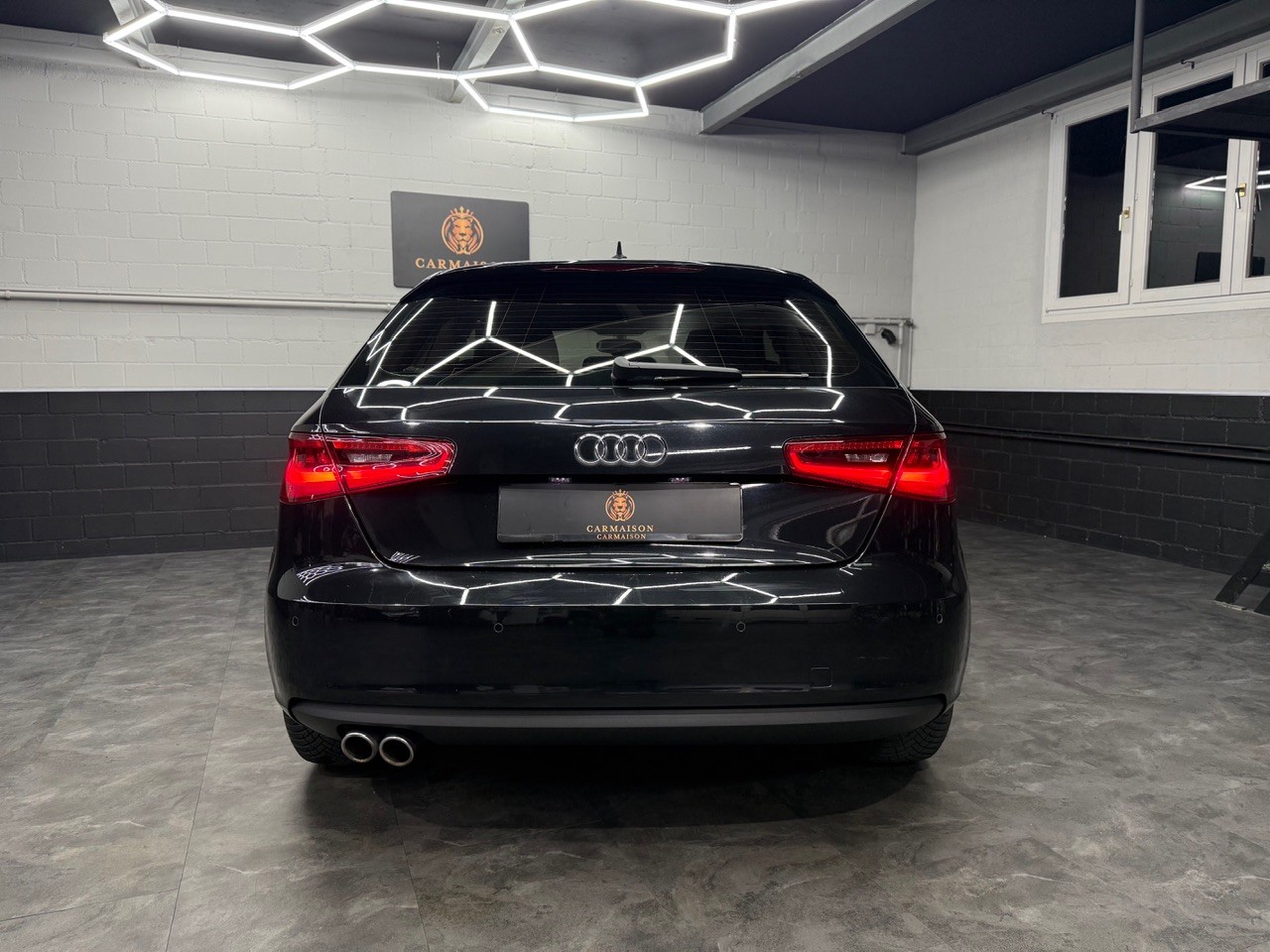 AUDI A3 2.0 TDI Attraction S-tronic-image-6