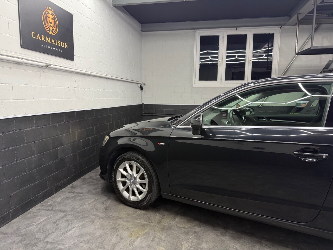 AUDI A3 2.0 TDI Attraction S-tronic-image-9