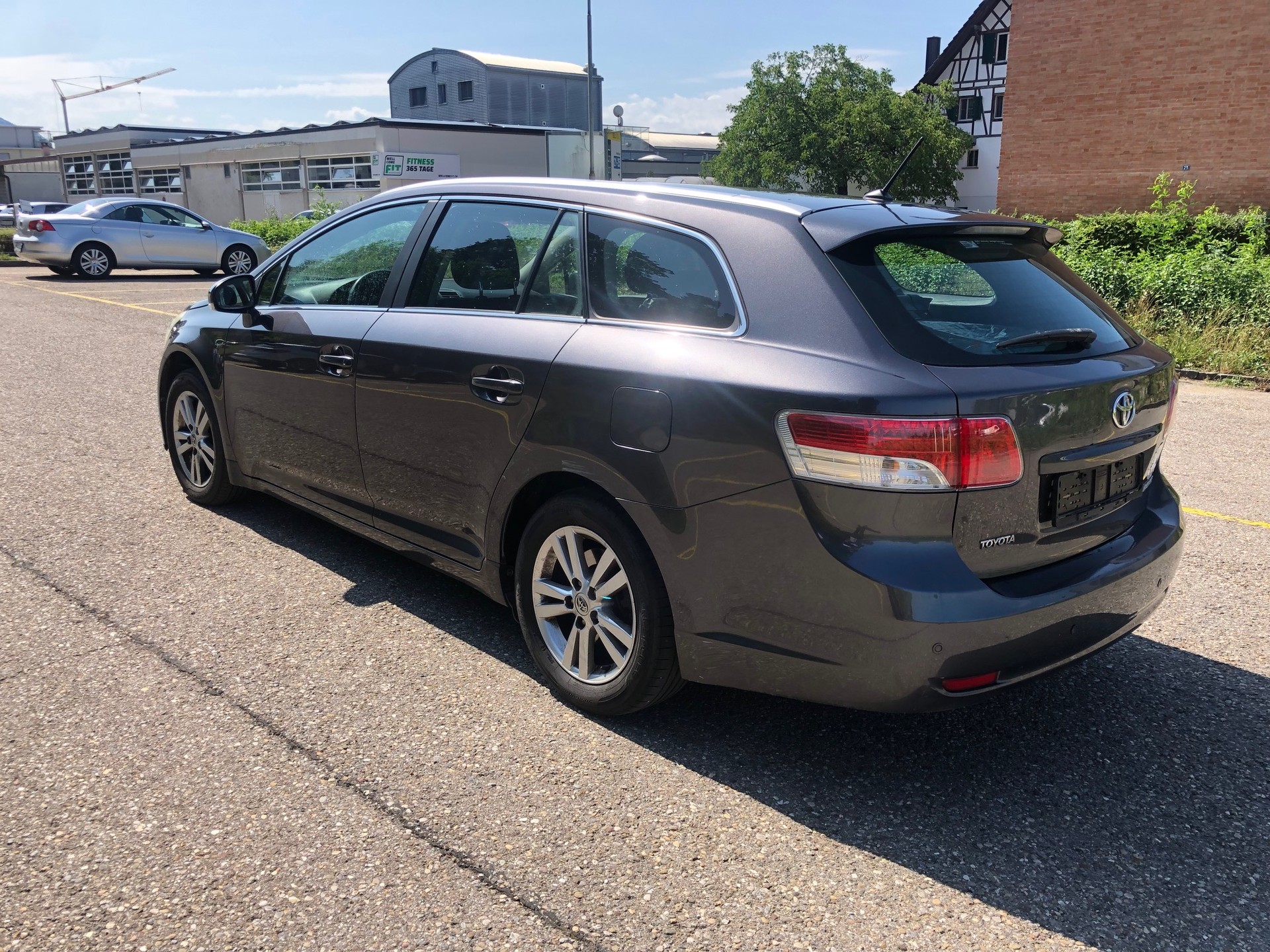 TOYOTA Avensis SW 2.0 Linea Luna Multidrive-showroom-element-2