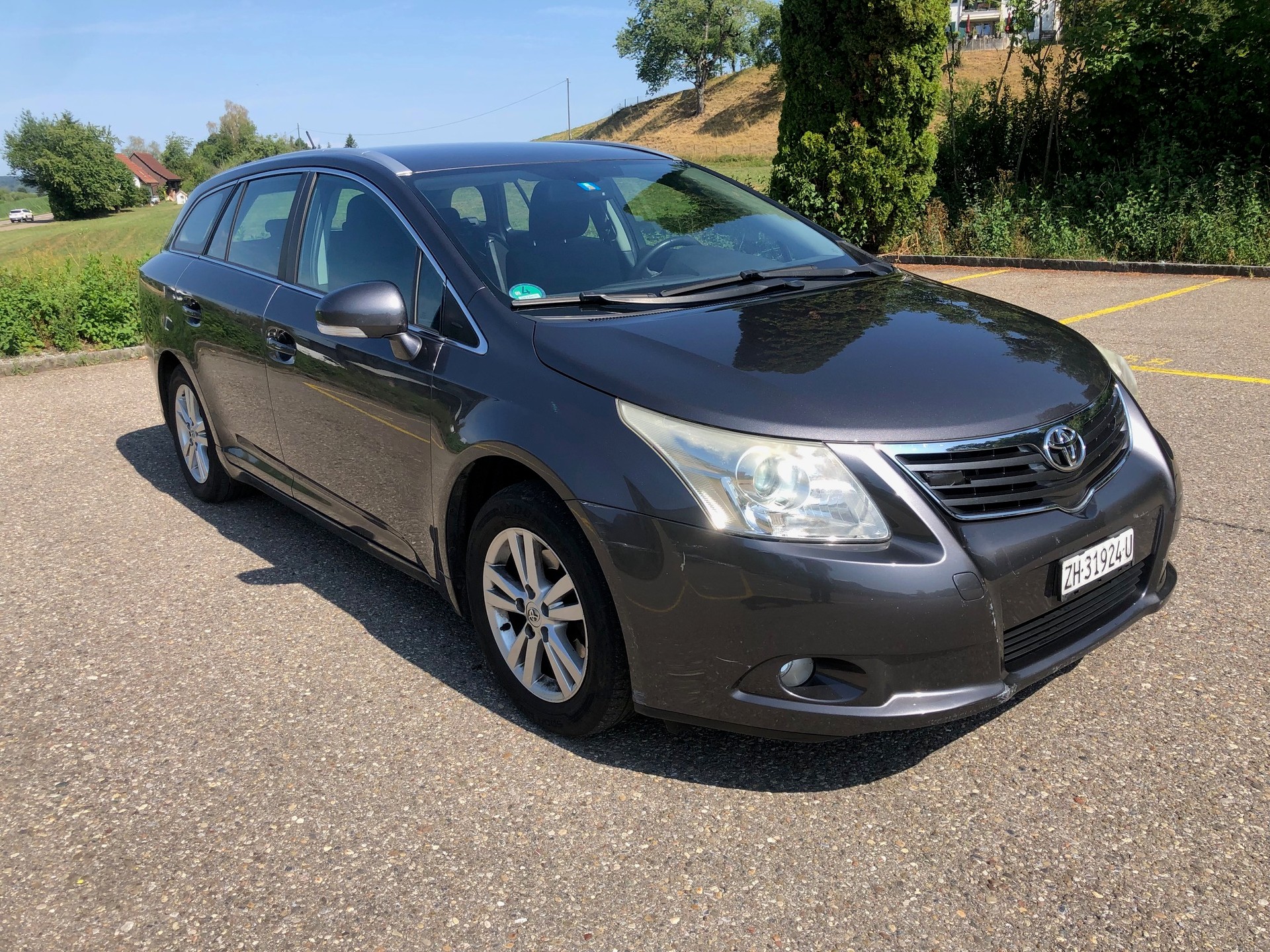 TOYOTA Avensis SW 2.0 Linea Luna Multidrive-showroom-element-1
