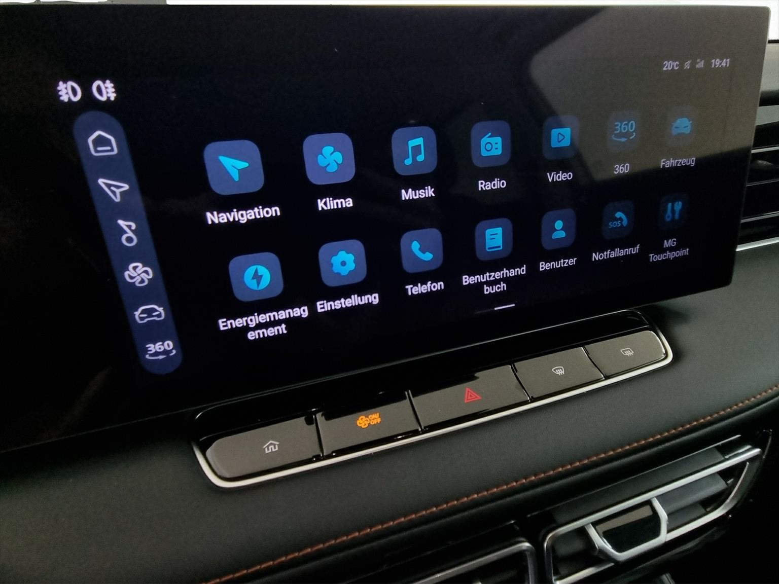 MG MG HS 1.5 T PHEV Luxury-image-14