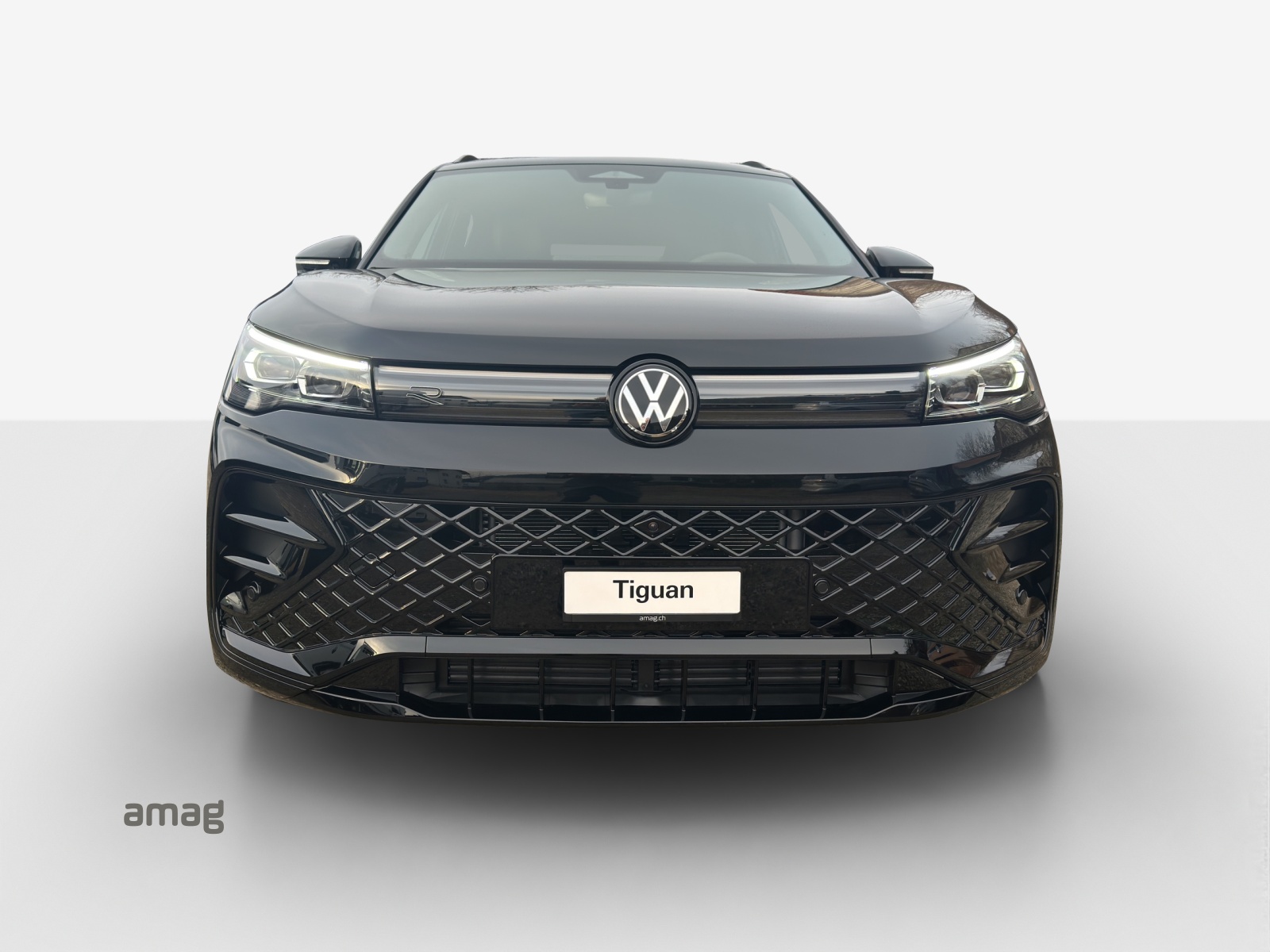 VW Tiguan 2.0 TSI DSG R-Line Plus 4Motion-image-6