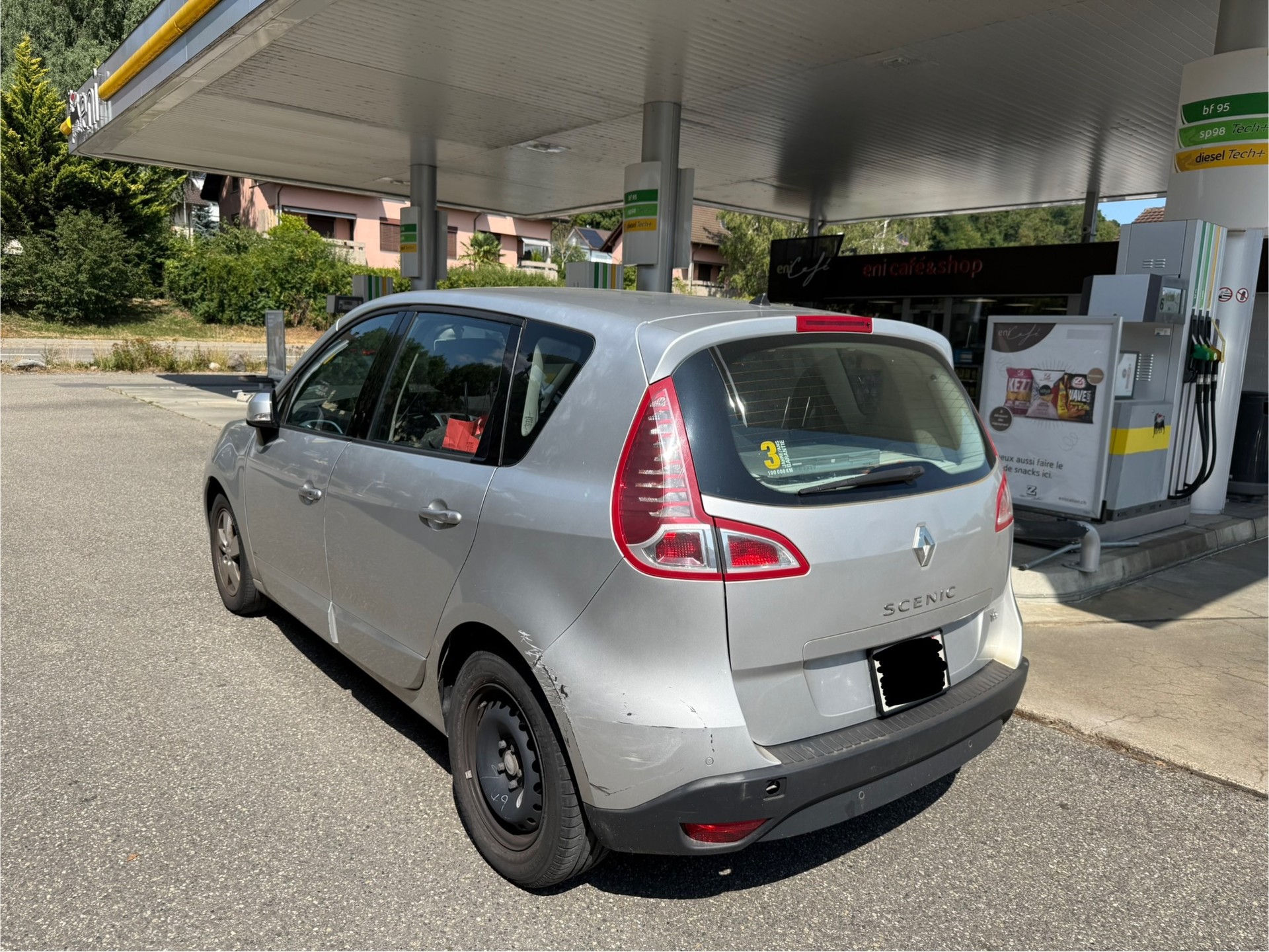 RENAULT Scénic 1.4 16V Turbo Dynamique-image-3