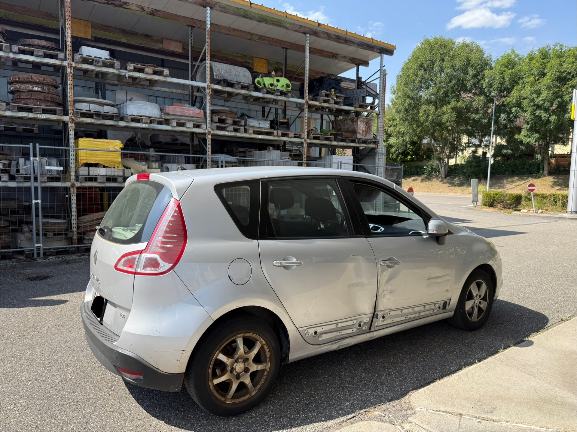 RENAULT Scénic 1.4 16V Turbo Dynamique-image-6