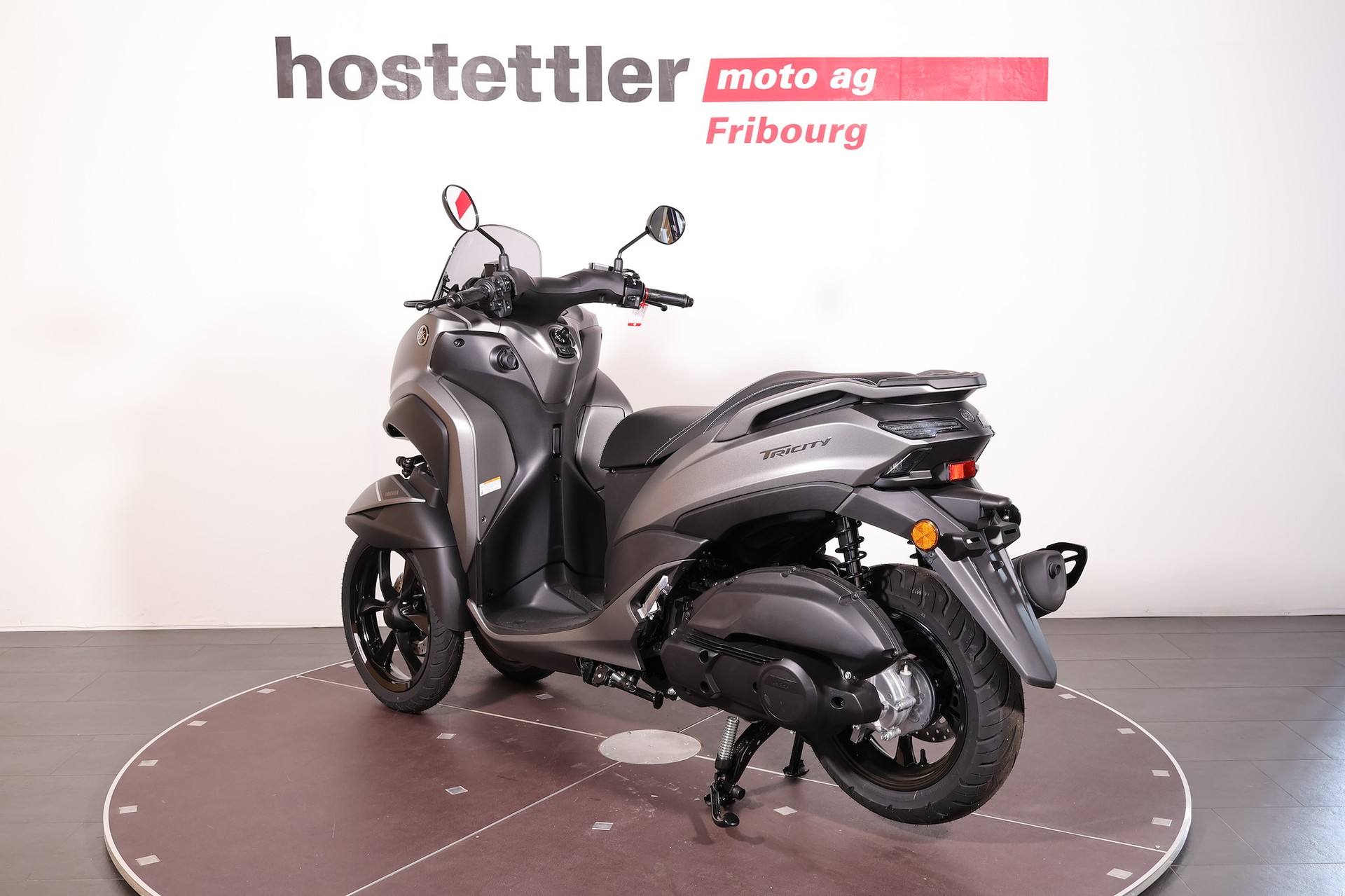 YAMAHA Tricity 125-showroom-element-2