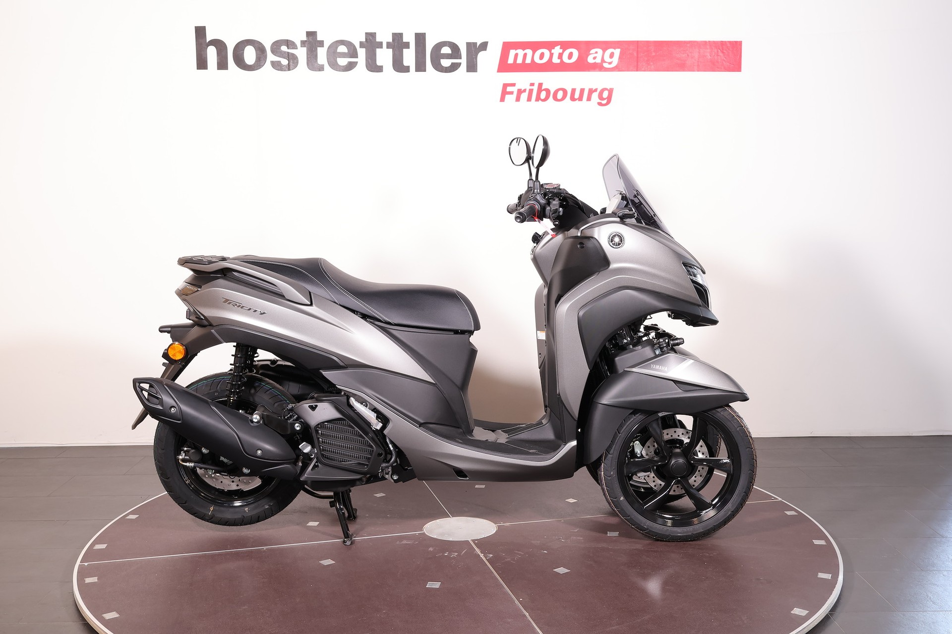 YAMAHA Tricity 125-showroom-element-1
