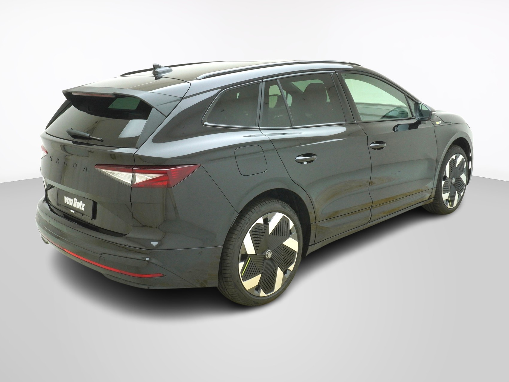 SKODA Enyaq iV RS-Suite MAXX-image-5