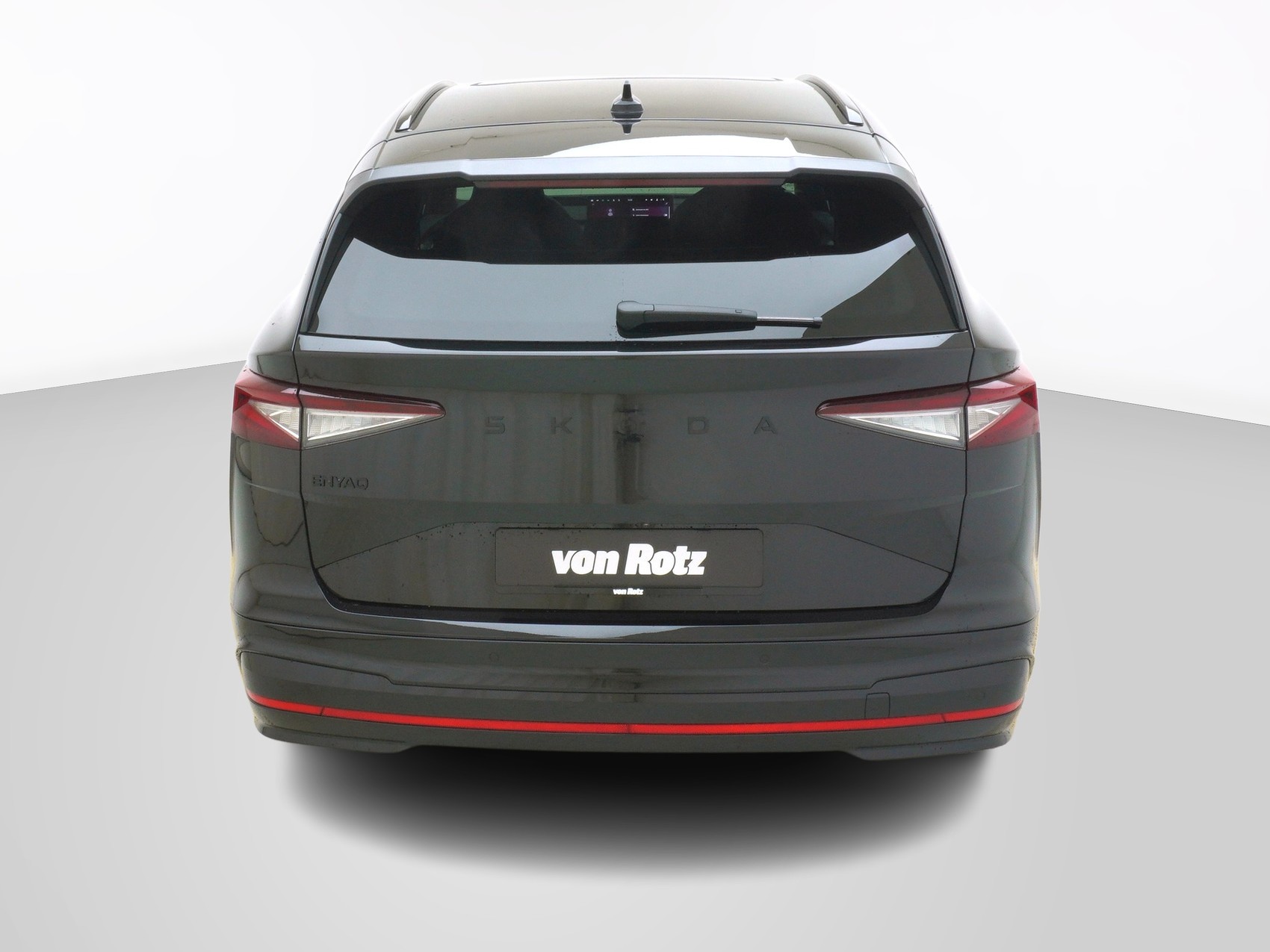 SKODA Enyaq iV RS-Suite MAXX-image-3
