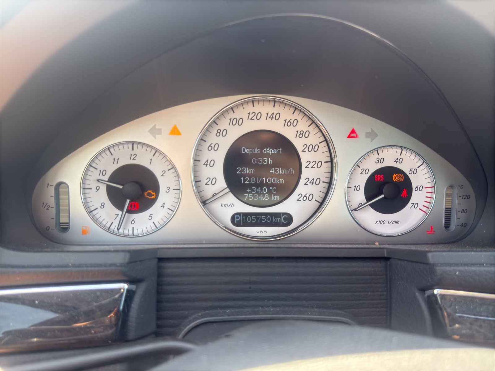 MERCEDES-BENZ E 500 Avantgarde 4Matic Automatic-image-15