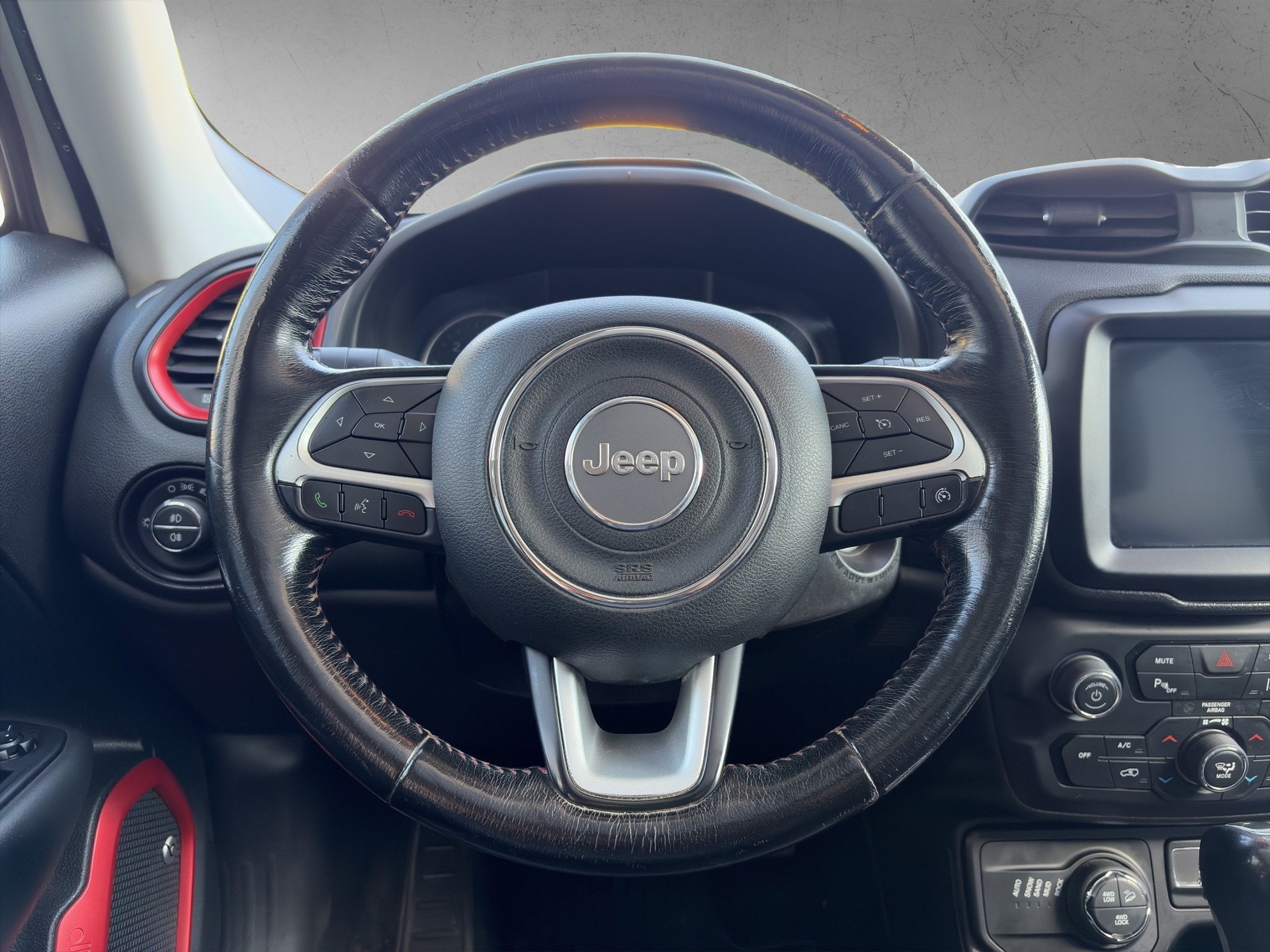 JEEP Renegade 2.0 MJ Trailhawk AWD + Low Range 9ATX-image-11