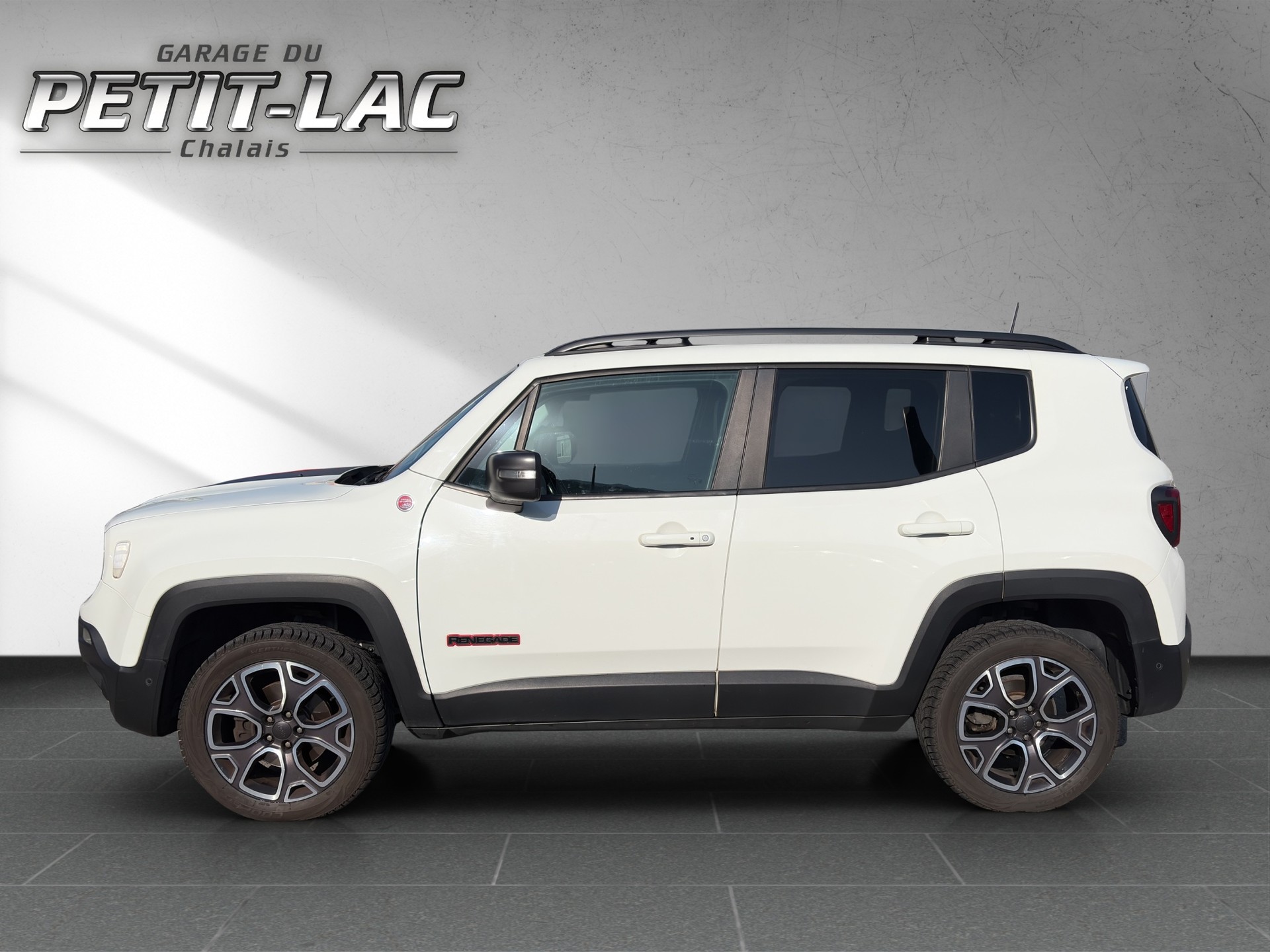 JEEP Renegade 2.0 MJ Trailhawk AWD + Low Range 9ATX-image-2