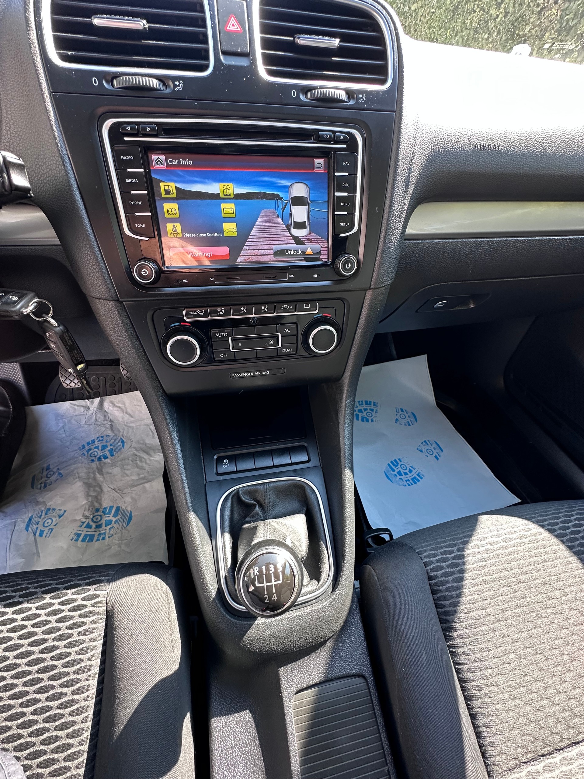 VW GOLF-image-10