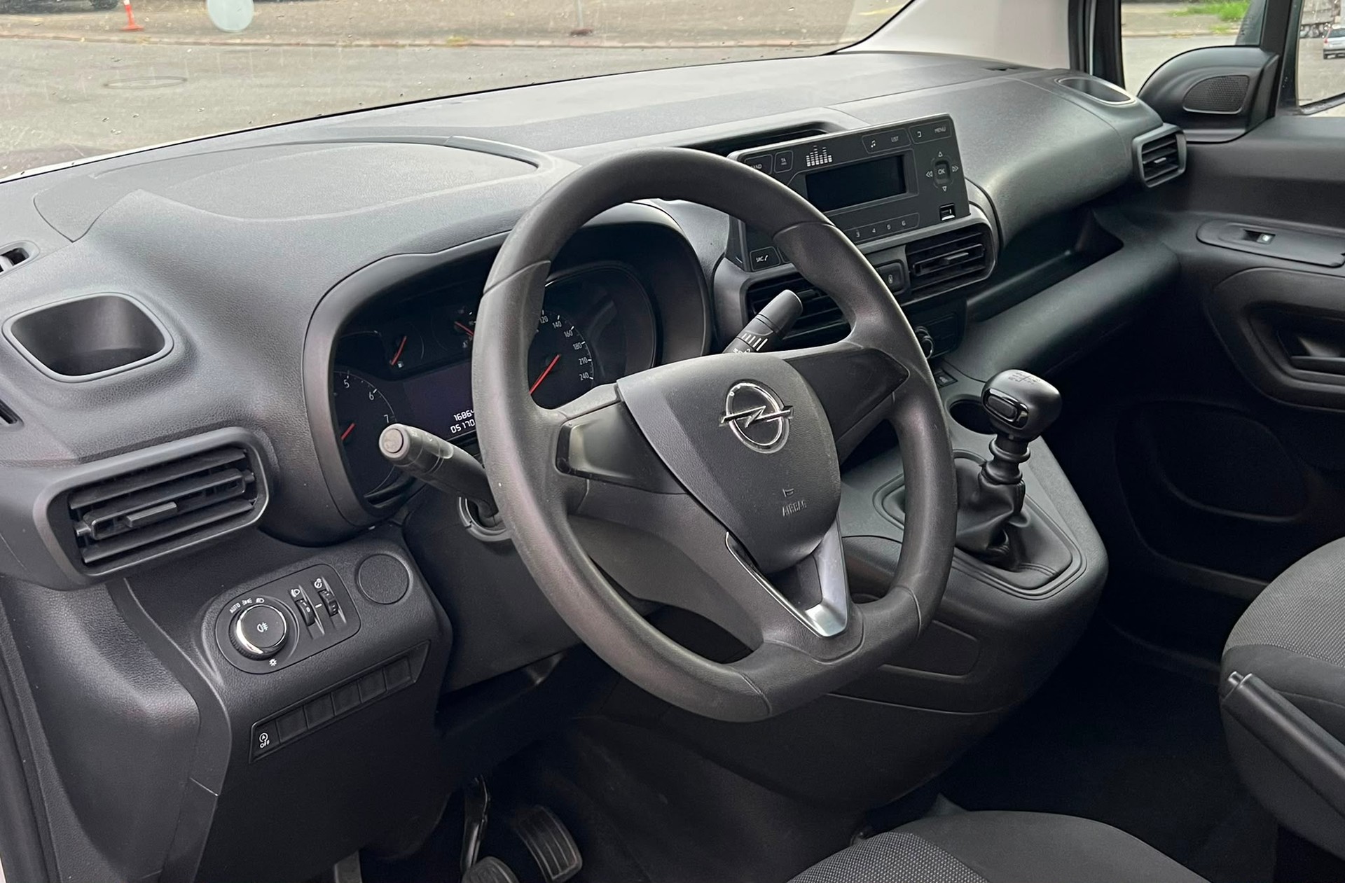 OPEL Combo 1.2 Cargo Essentia start/stop-image-7