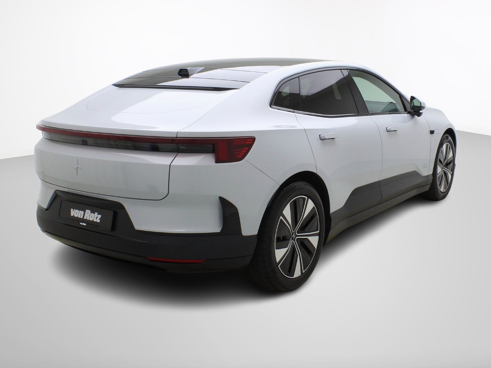 POLESTAR 4 Long Range Dual Motor-image-3