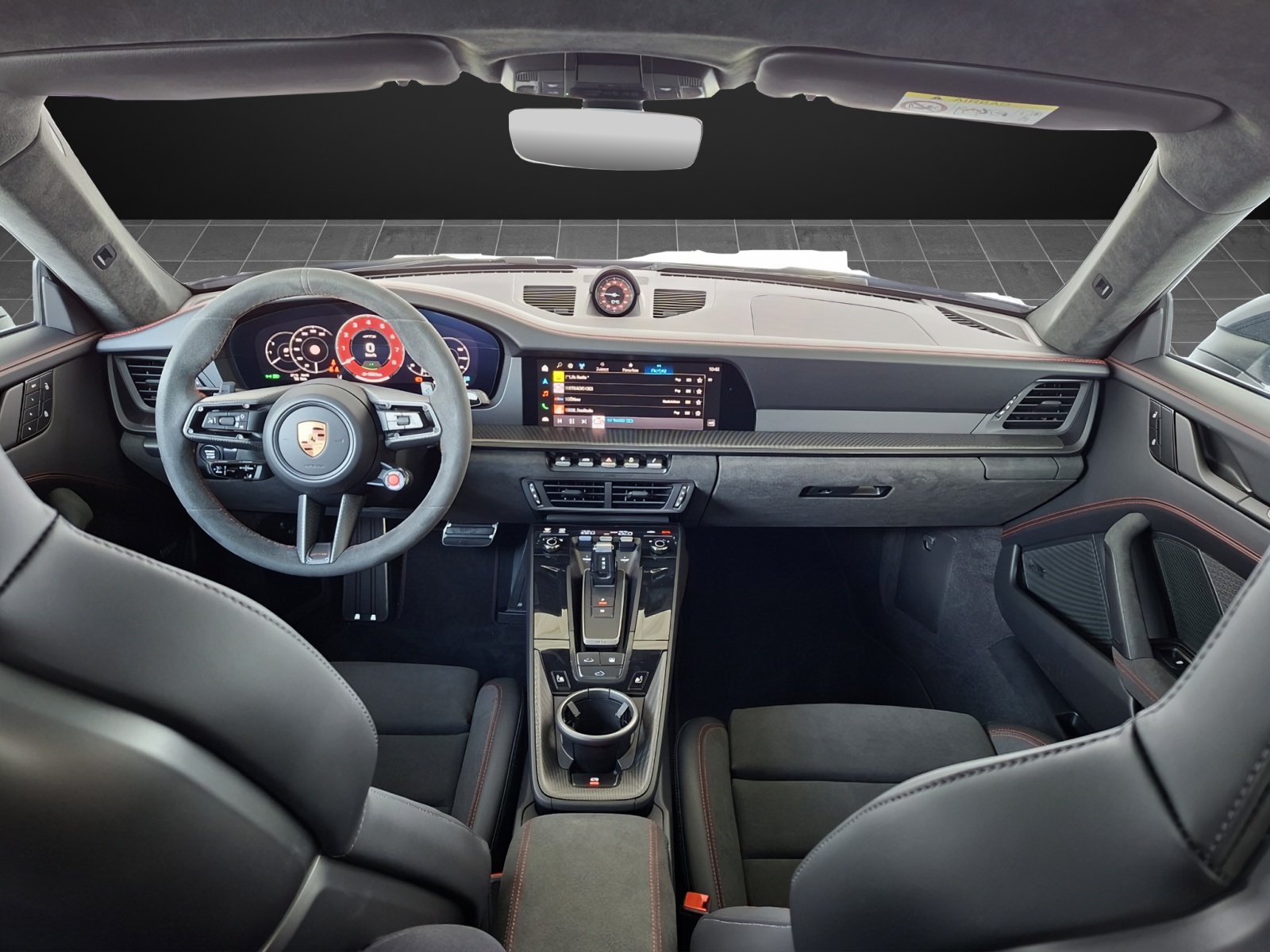 PORSCHE 911 Carrera 4 GTS PDK-image-9