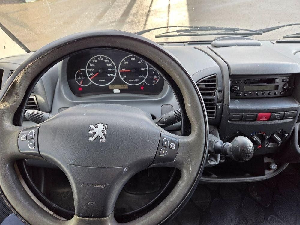 PEUGEOT Boxer 2.8 HDI 330 M Swiss Pack-image-8