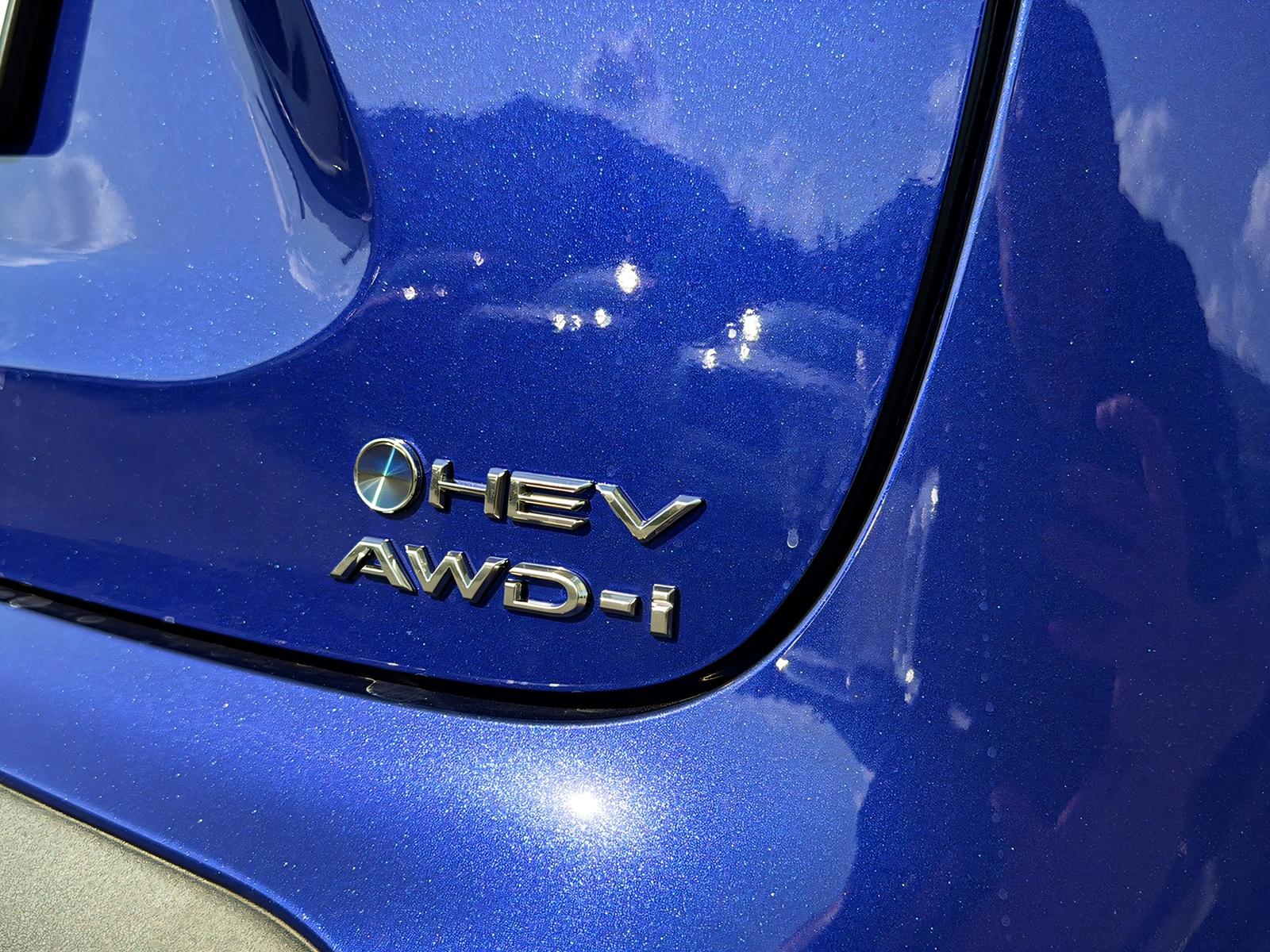 TOYOTA Yaris Cross 1.5 VVT-i HSD Premium AWD-i-image-11
