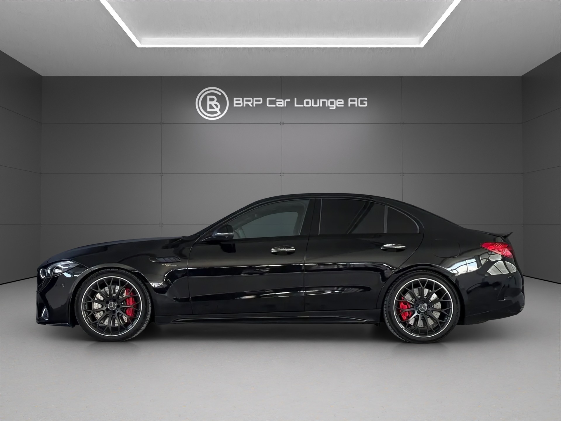 MERCEDES-BENZ C 63 S AMG E Performance 4 Matic Executive Edition-showroom-element-2