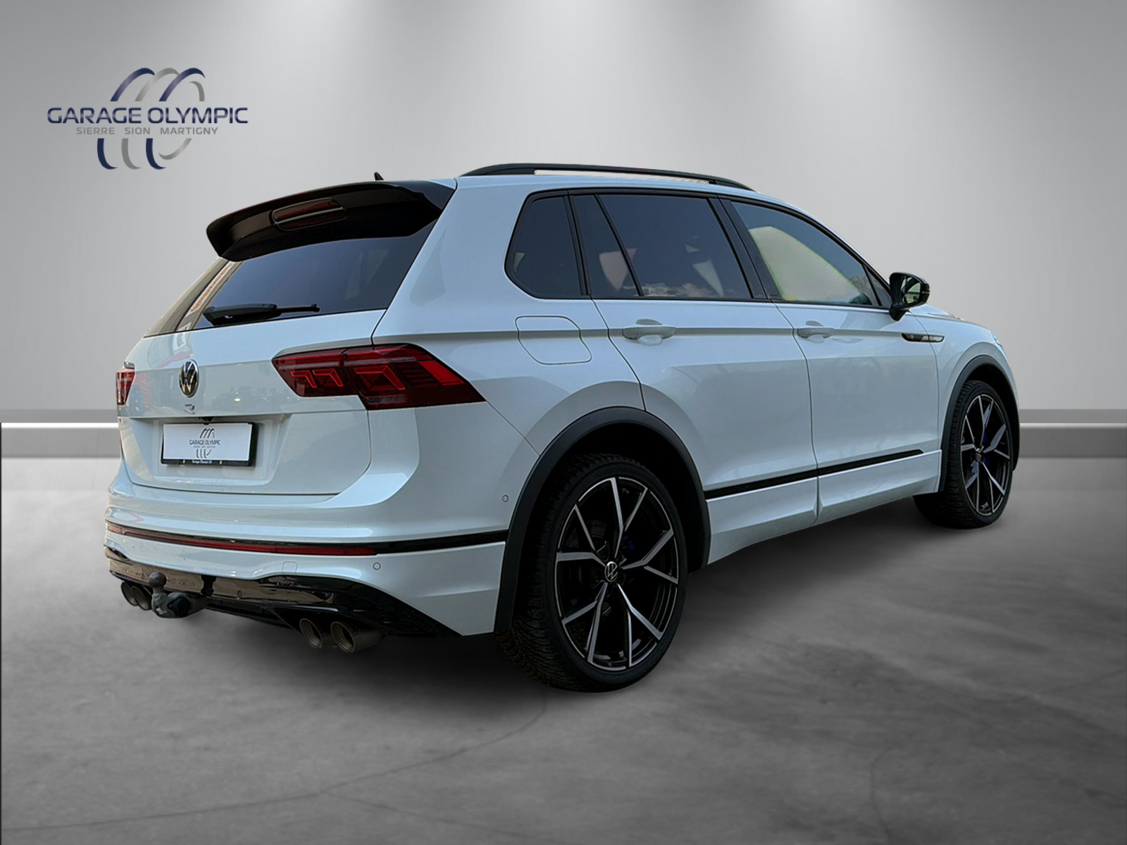 VW Tiguan 2.0TSI R 4Motion DSG-image-11
