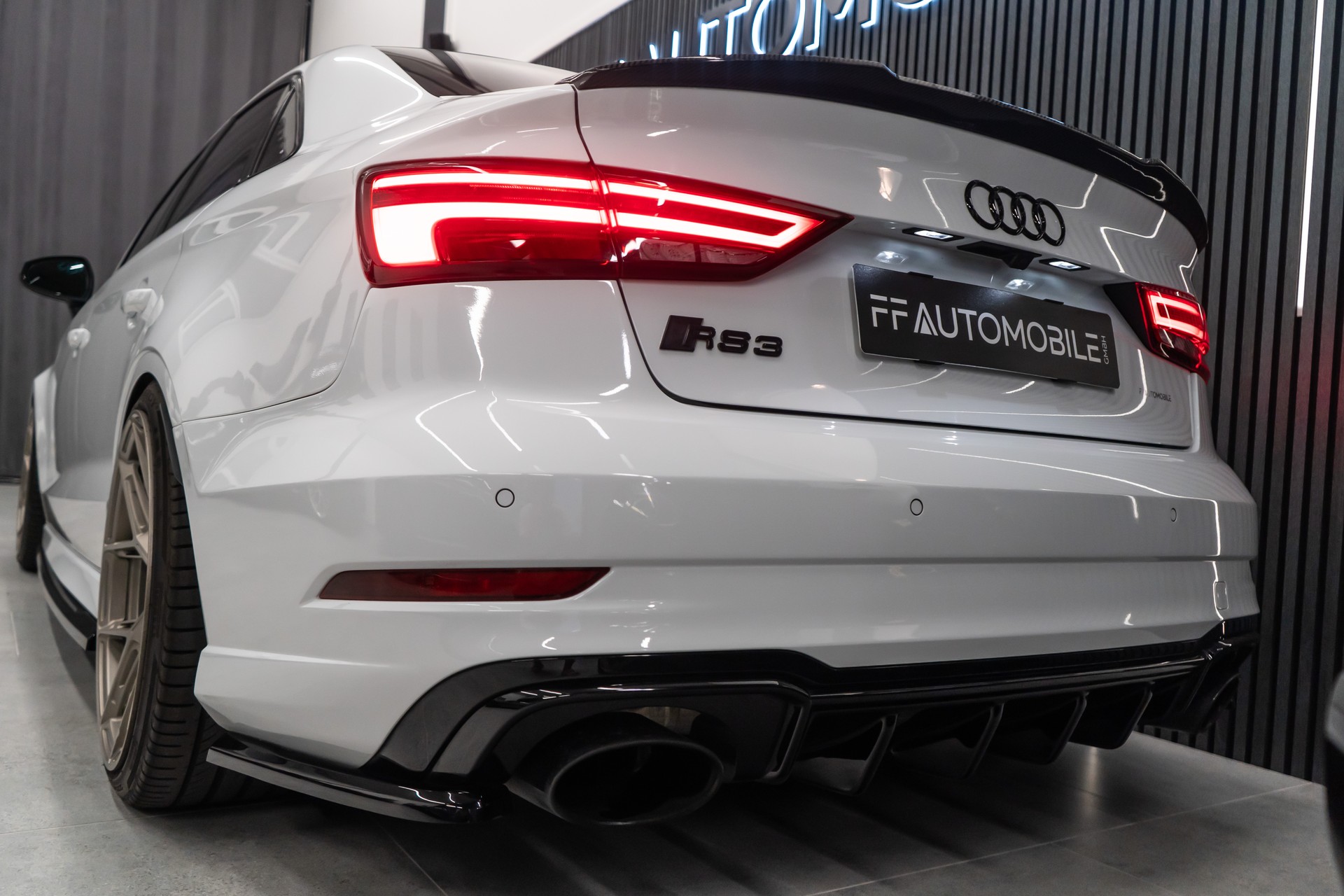 AUDI AUDI RS3 LIMOUSINE 2.5 TSI QUATTRO S-TRONIC / CH-FZ / APR-image-13