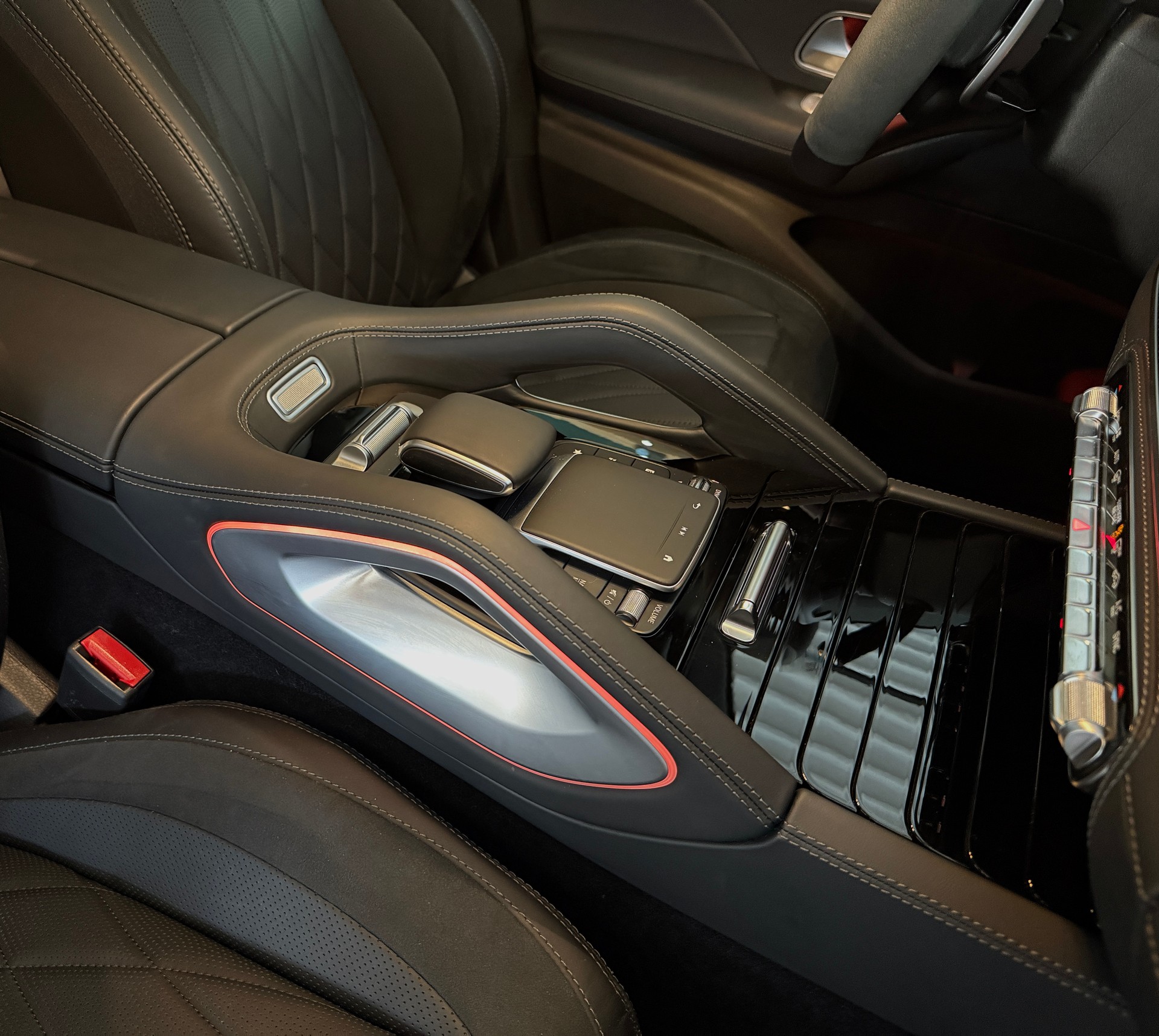 MERCEDES-BENZ GLE 53 AMG 4Matic+ 9G-Speedshift-image-13