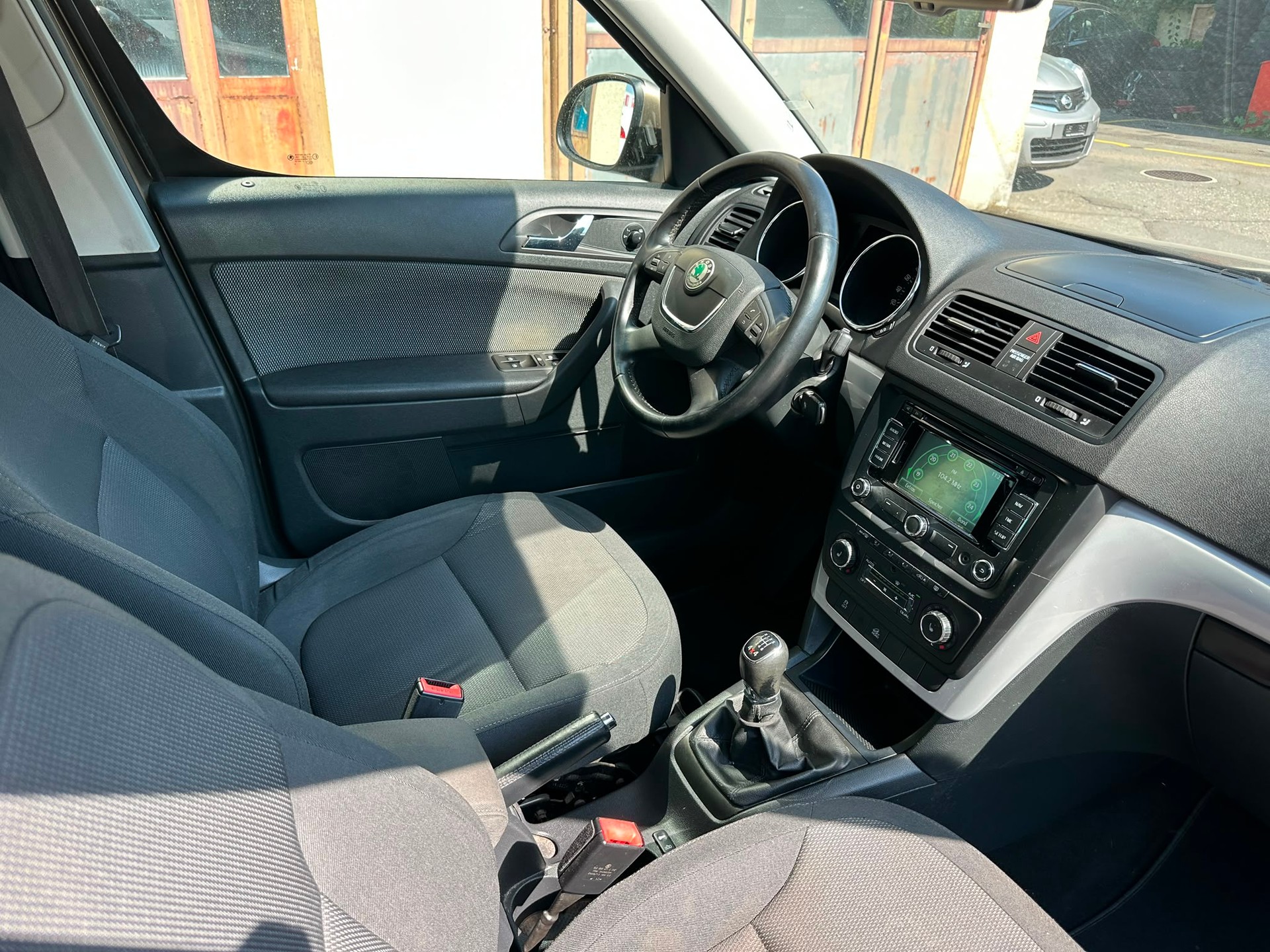 SKODA Yeti 2.0 TDI Ambition 4x4-image-9