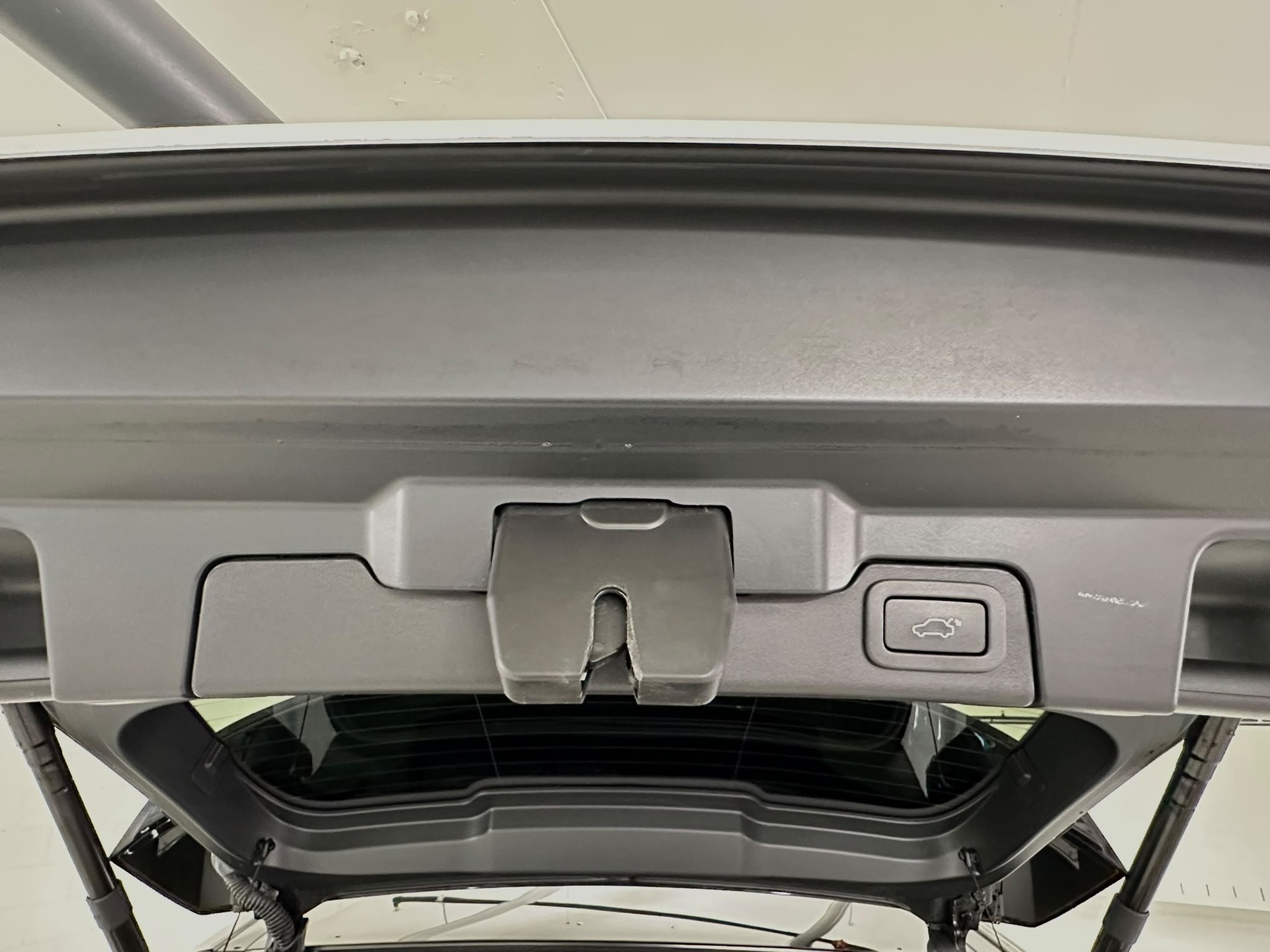 LAND ROVER Range Rover Evoque 2.0 Si4 SE Advantage AT9-image-11