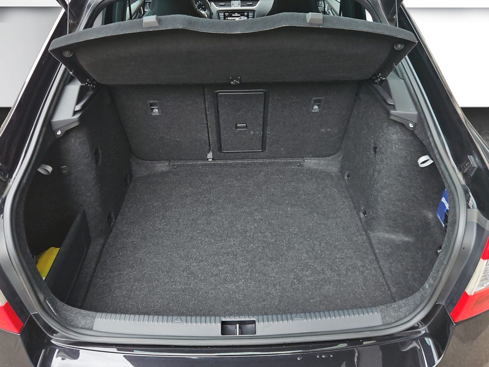 SKODA Skoda Octavia RS TDI 4x4-image-17
