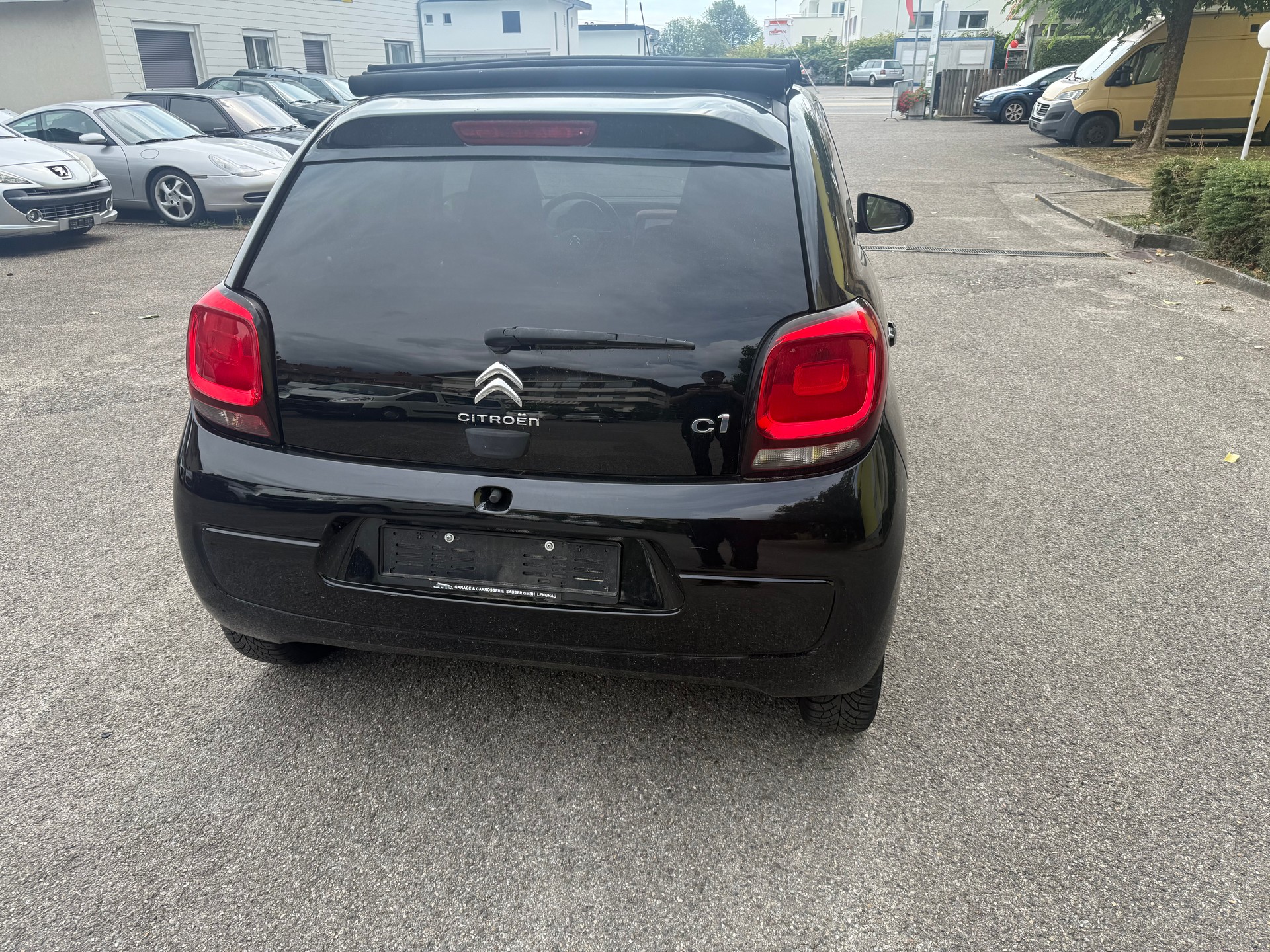 CITROEN C1 1.0 VTi Feel Airscape-image-3